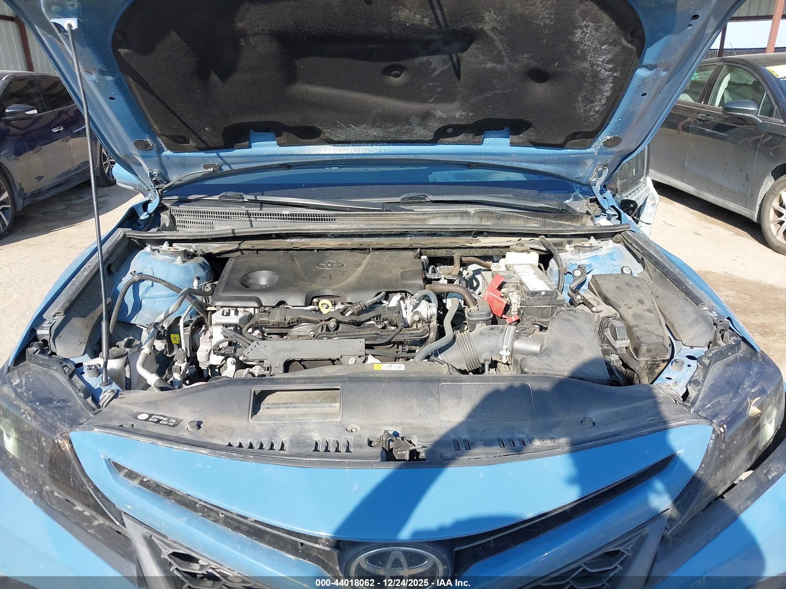 TOYOTA CAMRY image 10