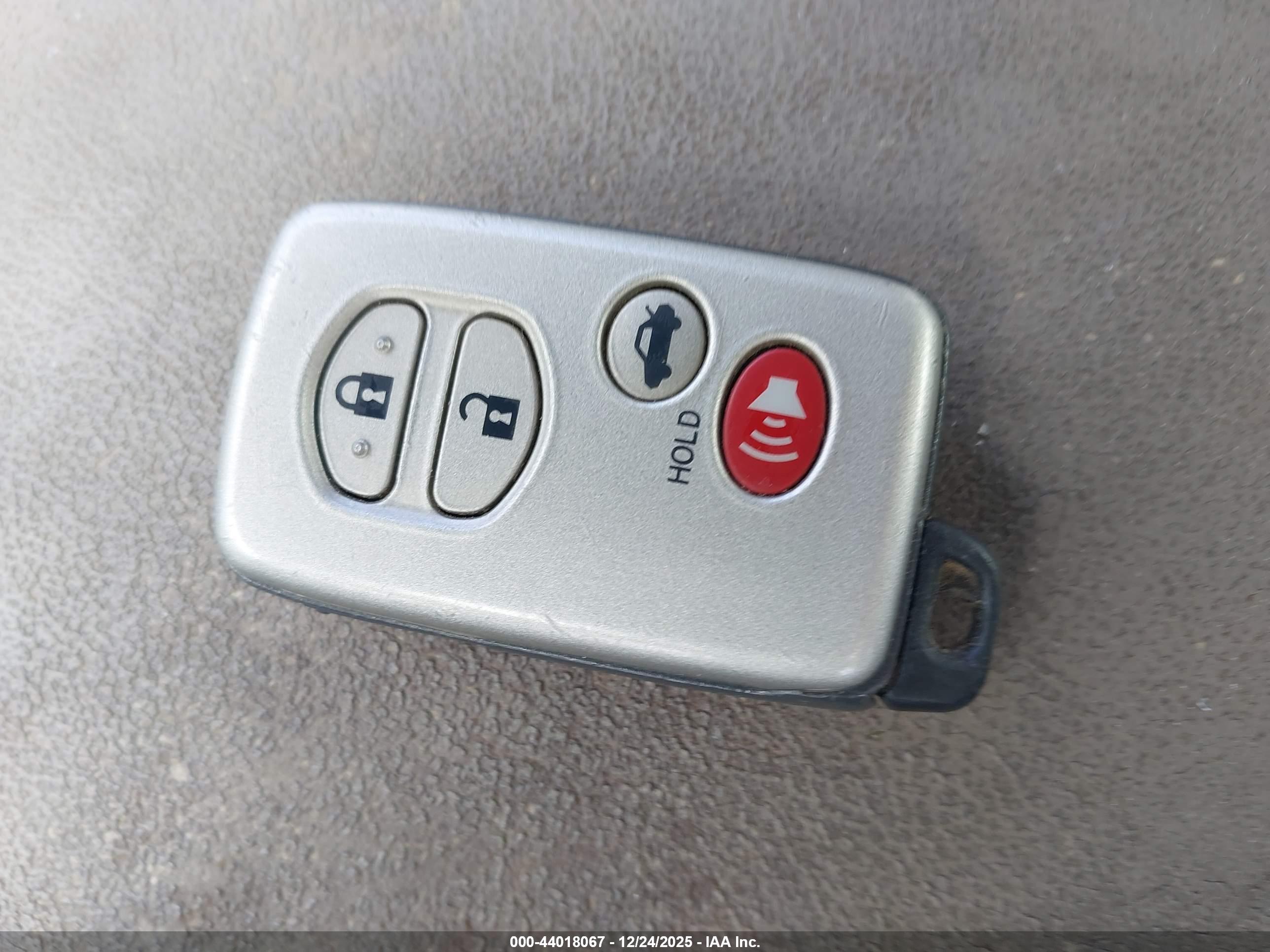 TOYOTA CAMRY image 11