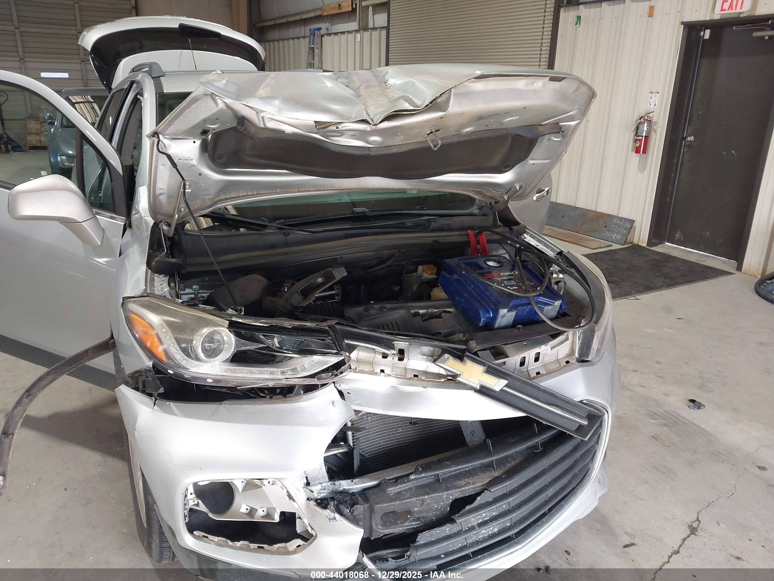 CHEVROLET TRAX image 6