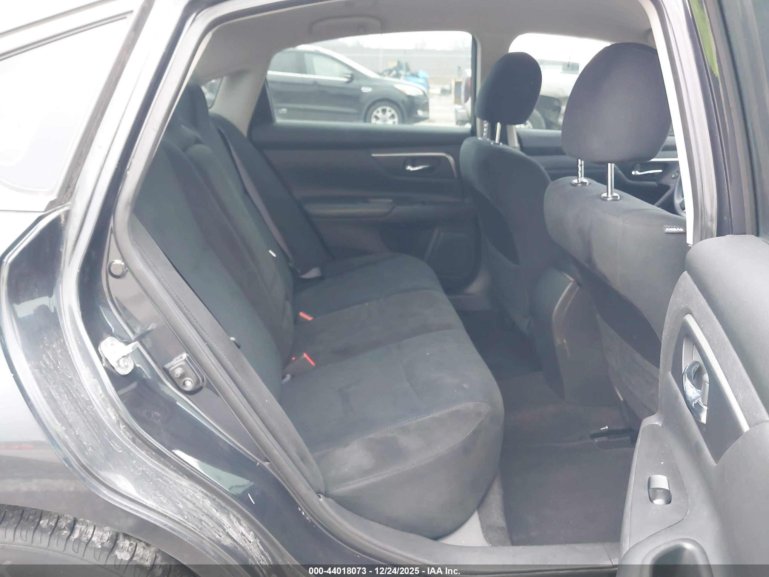 NISSAN ALTIMA image 8
