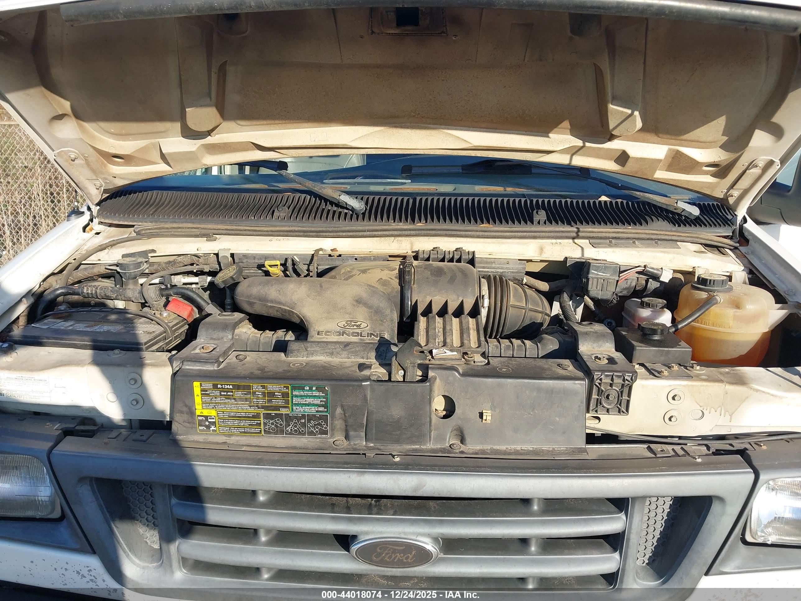 FORD E-250 image 10