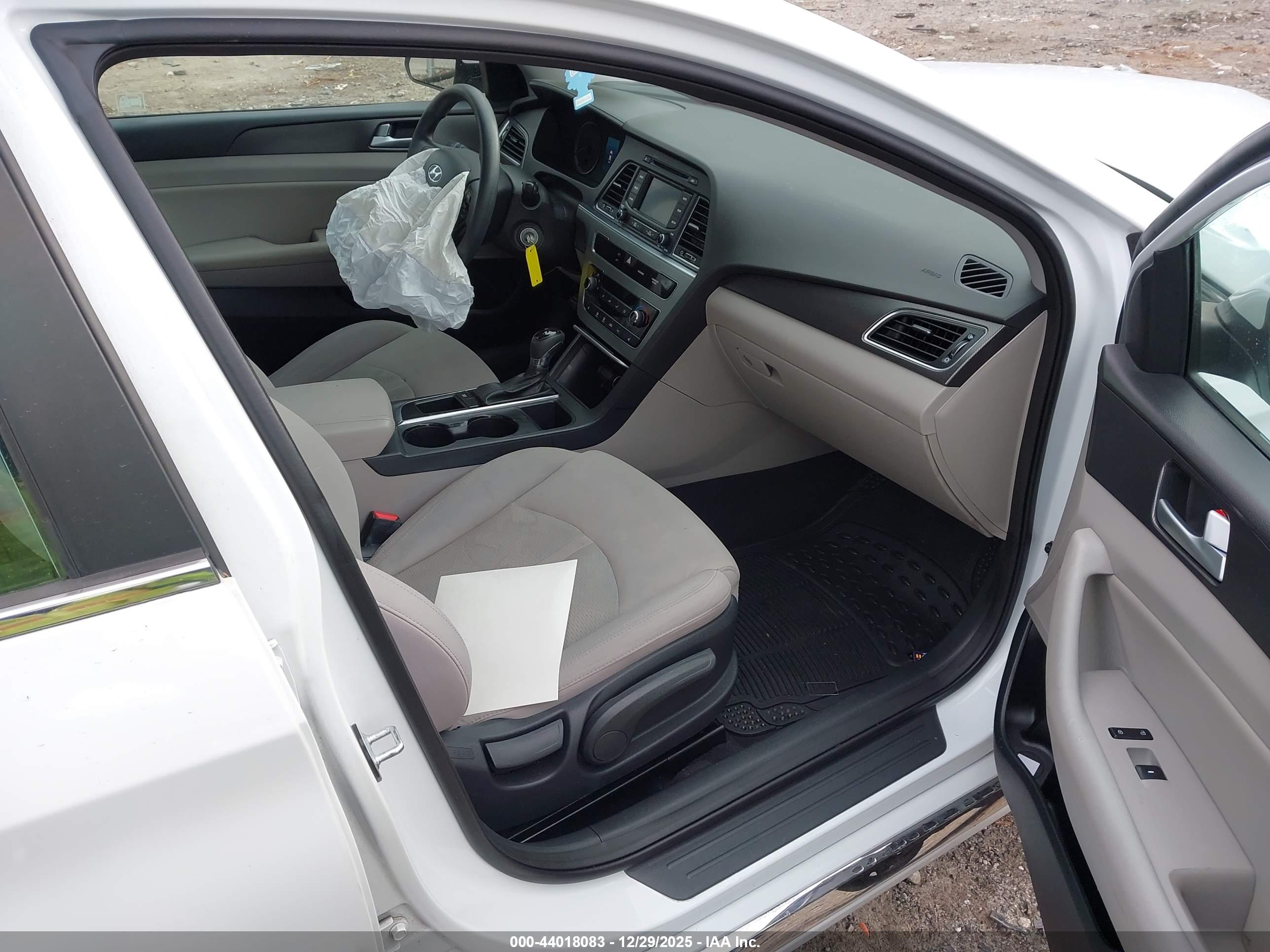 HYUNDAI SONATA image 5