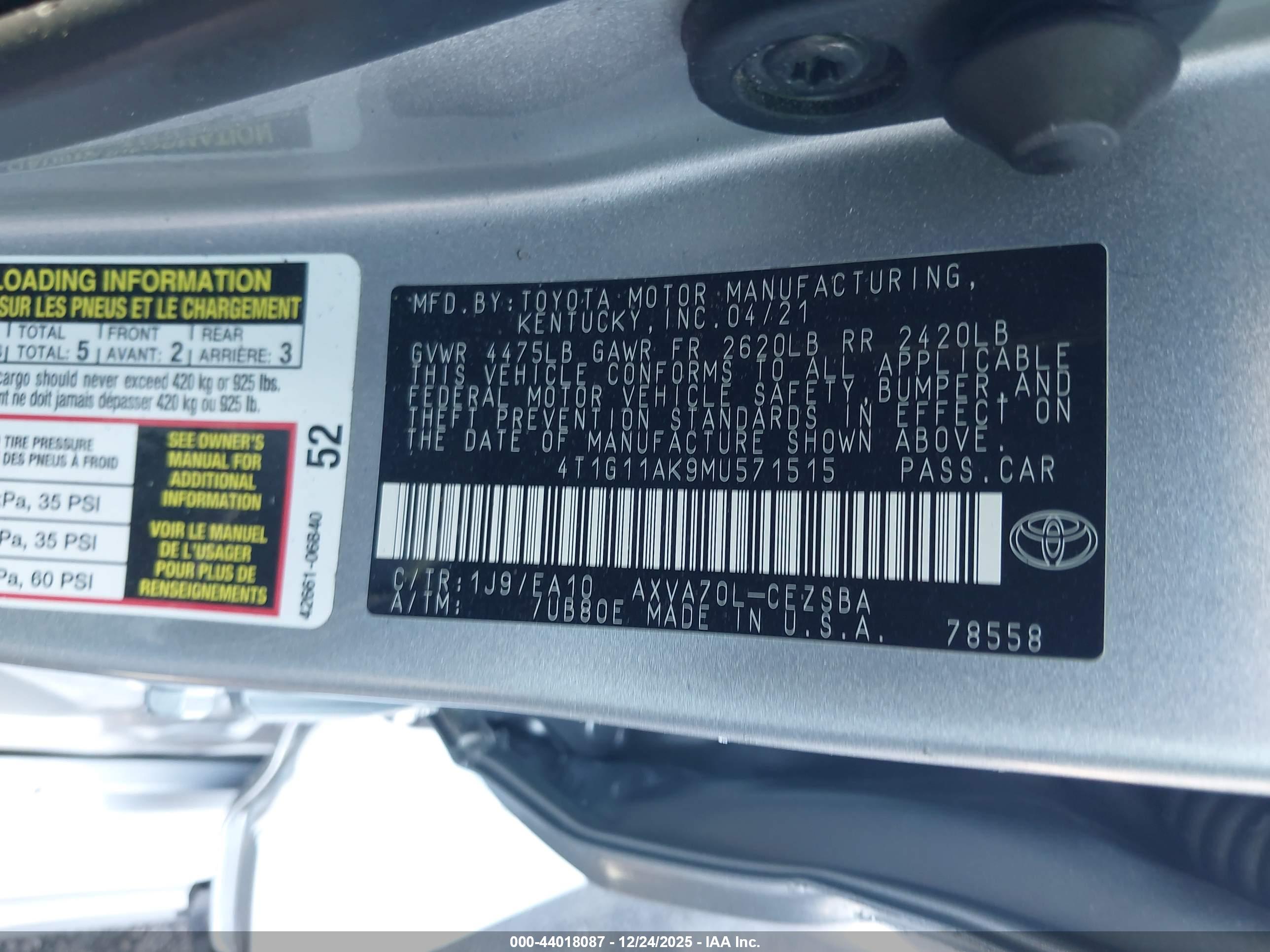 TOYOTA CAMRY image 9