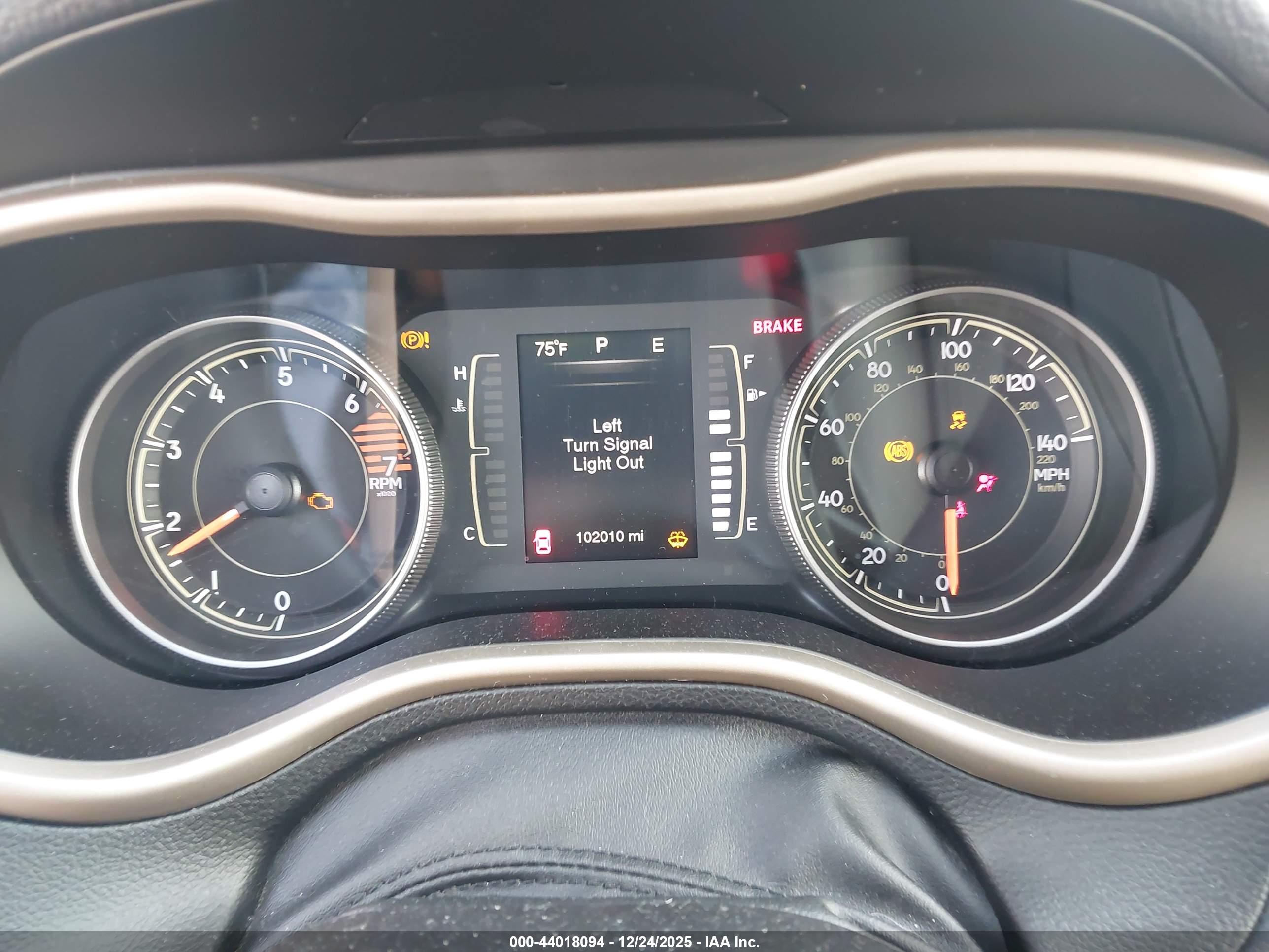 JEEP CHEROKEE image 7