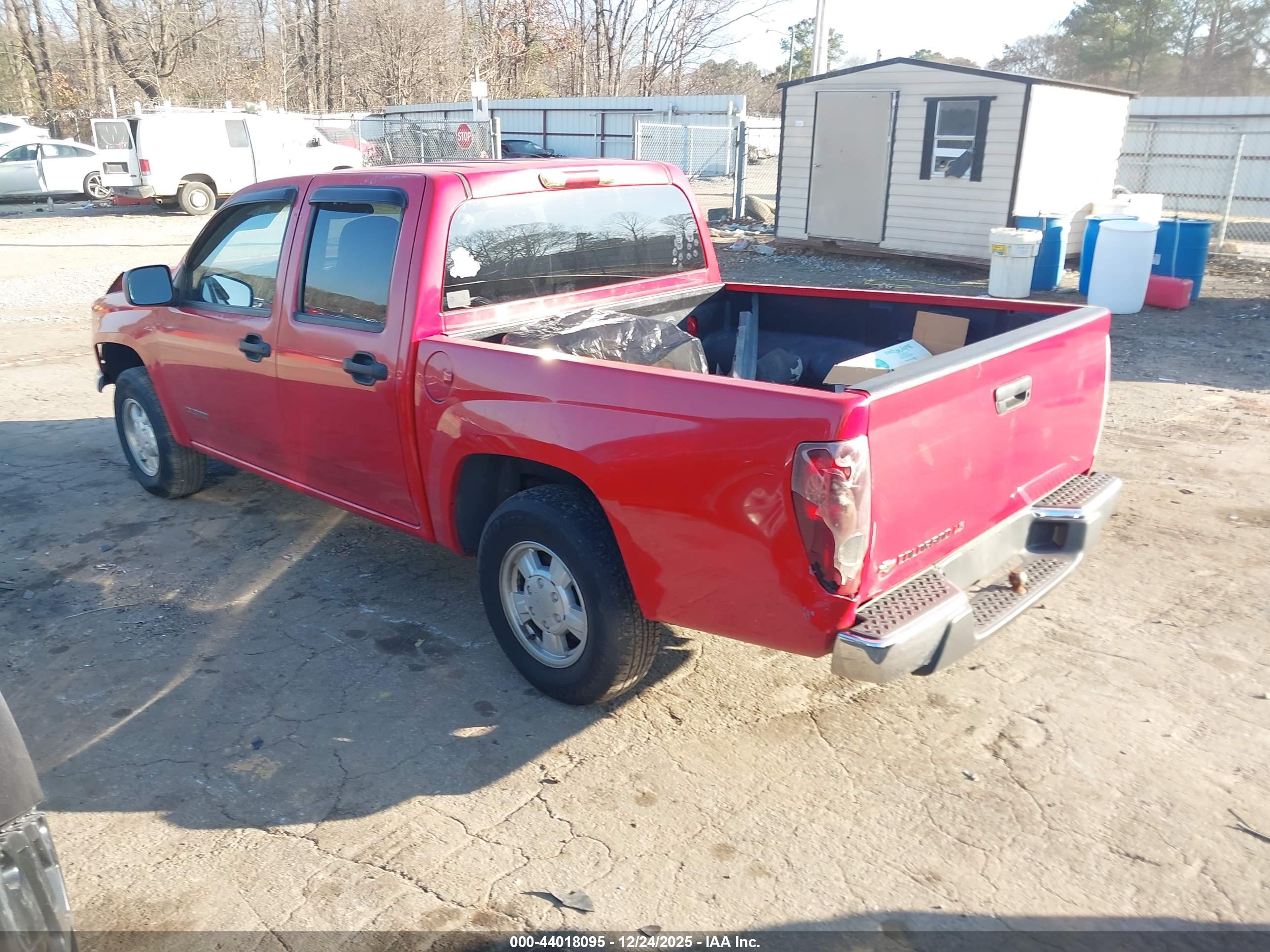 CHEVROLET COLORADO image 3