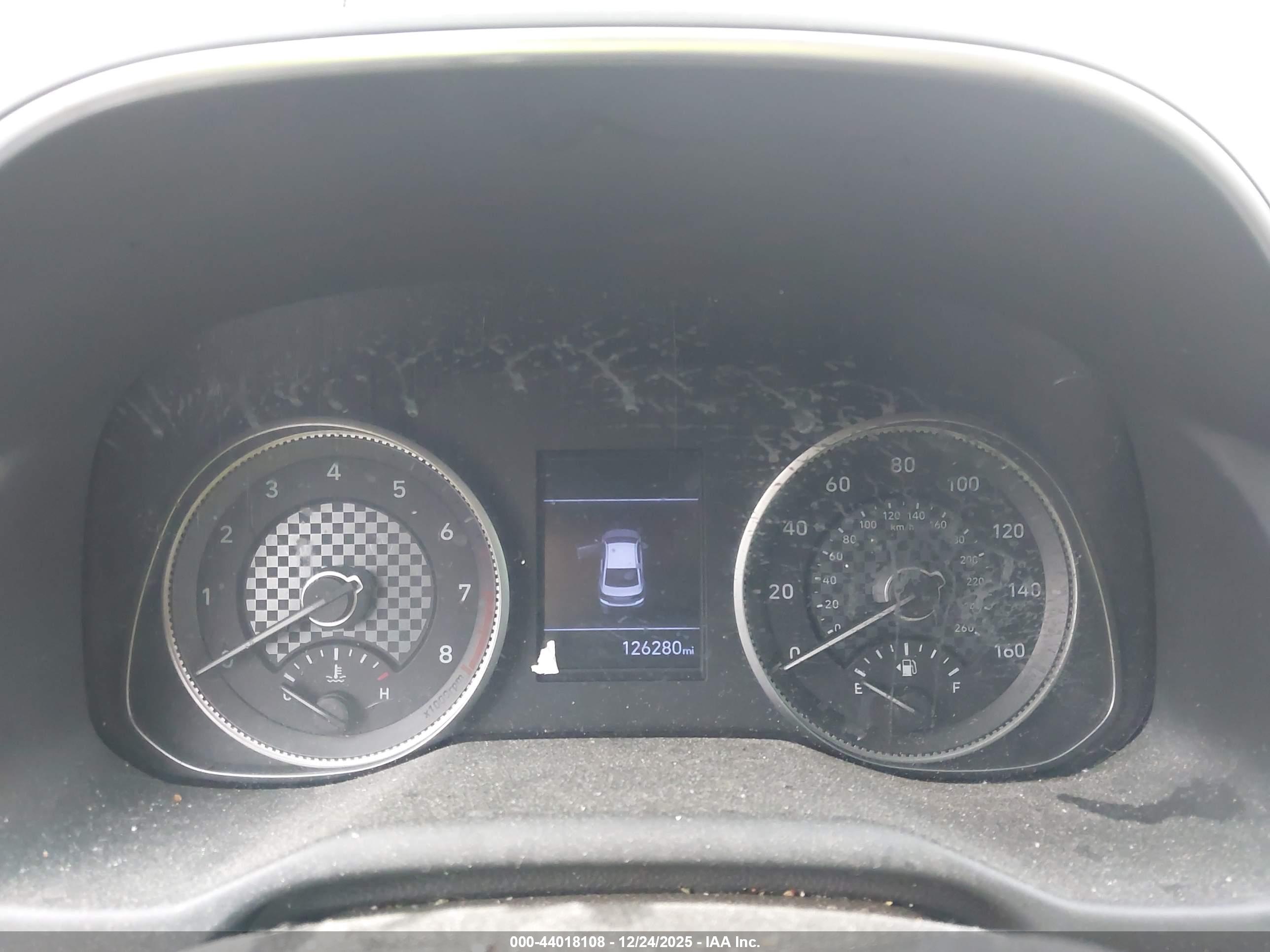 HYUNDAI ELANTRA image 7