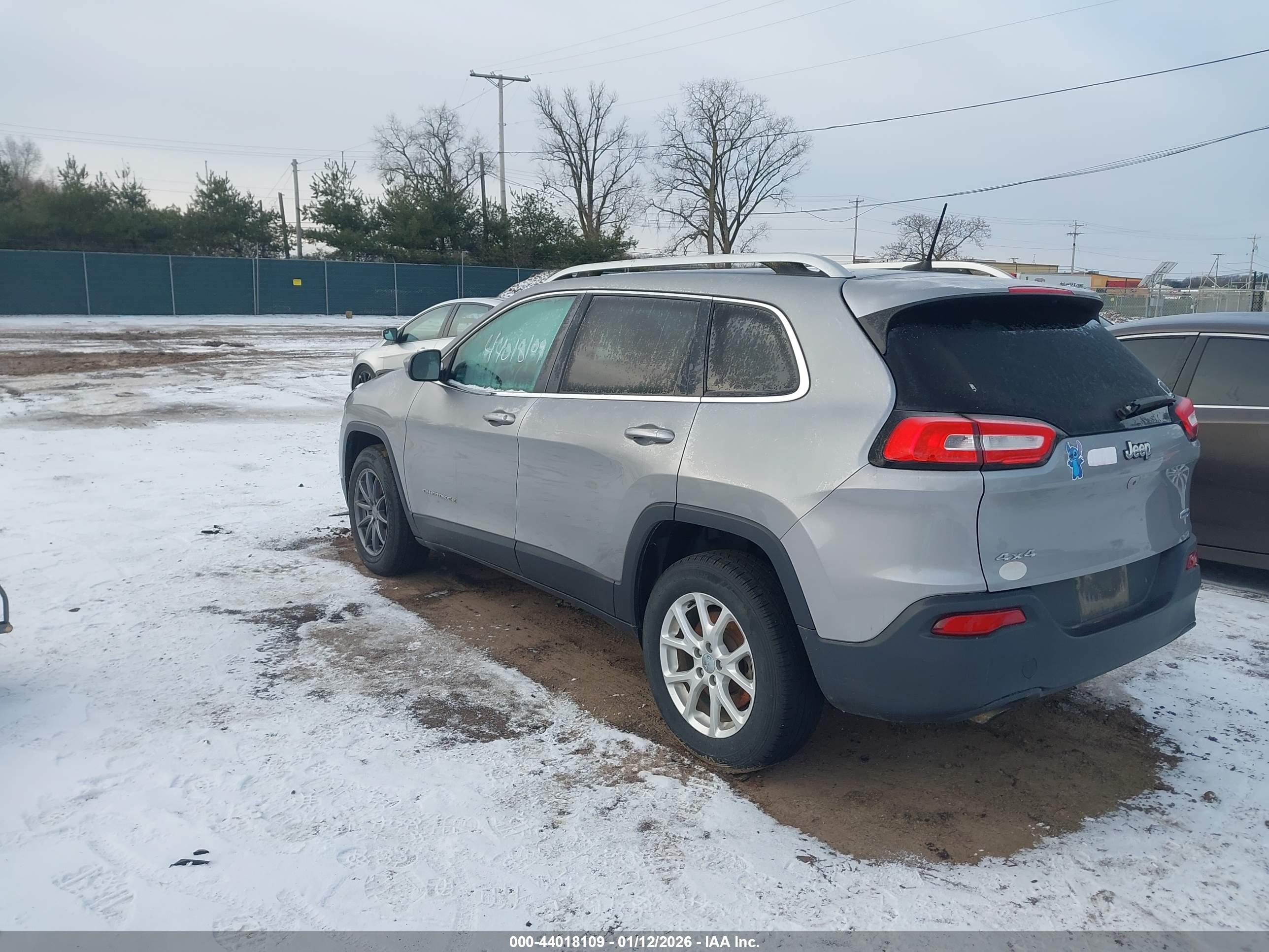 JEEP CHEROKEE image 3