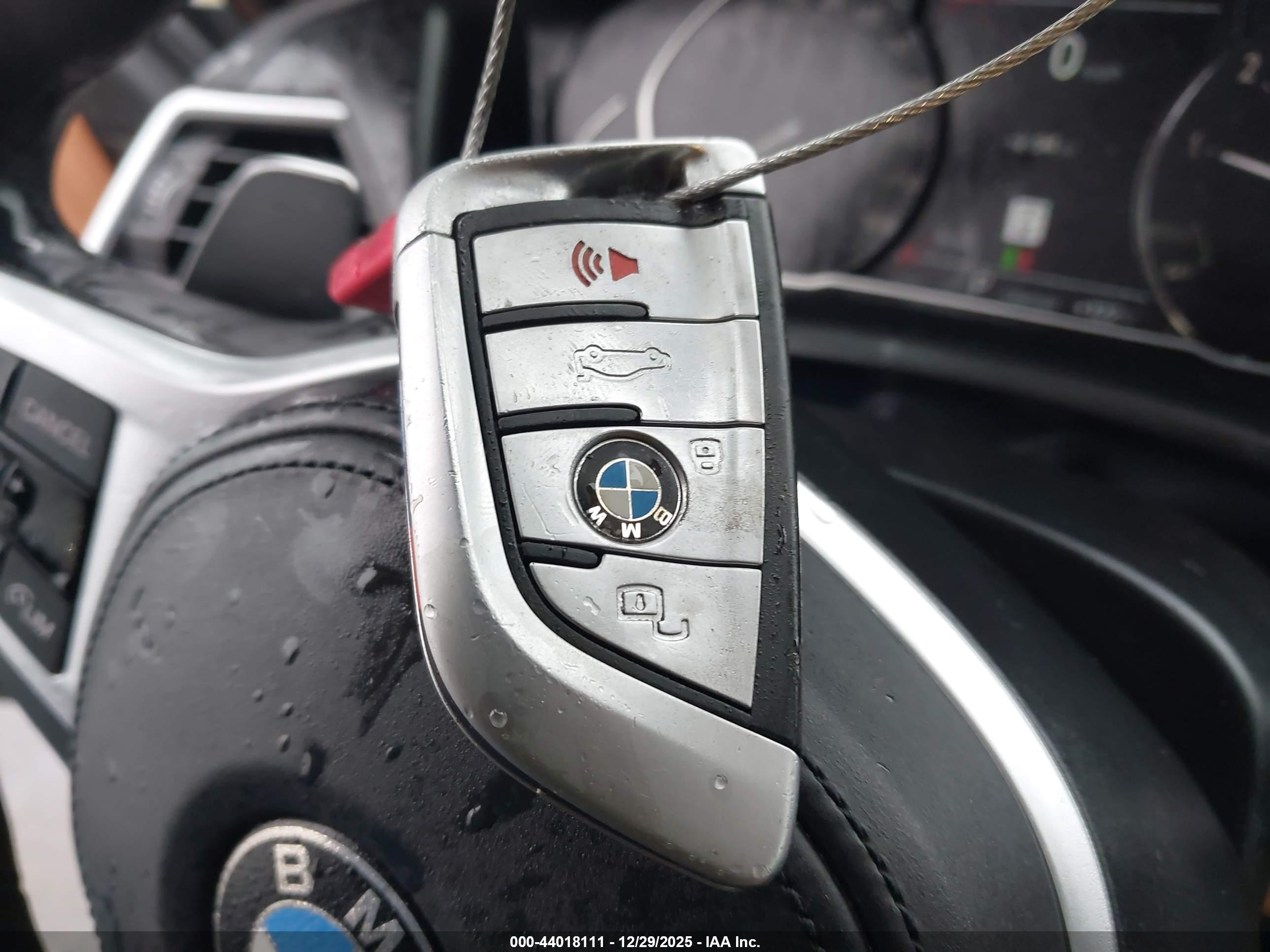 BMW M440I image 11
