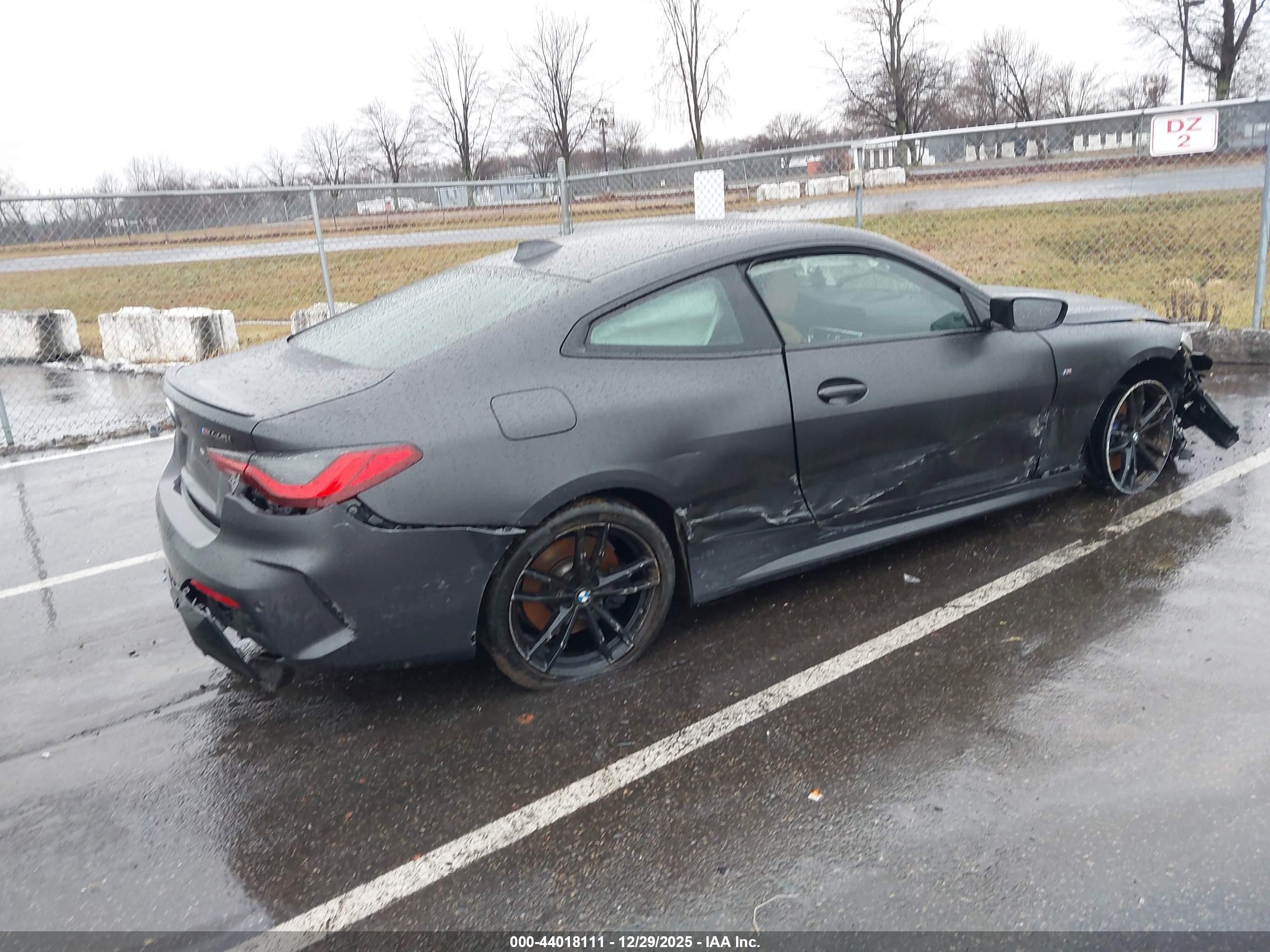BMW M440I image 4