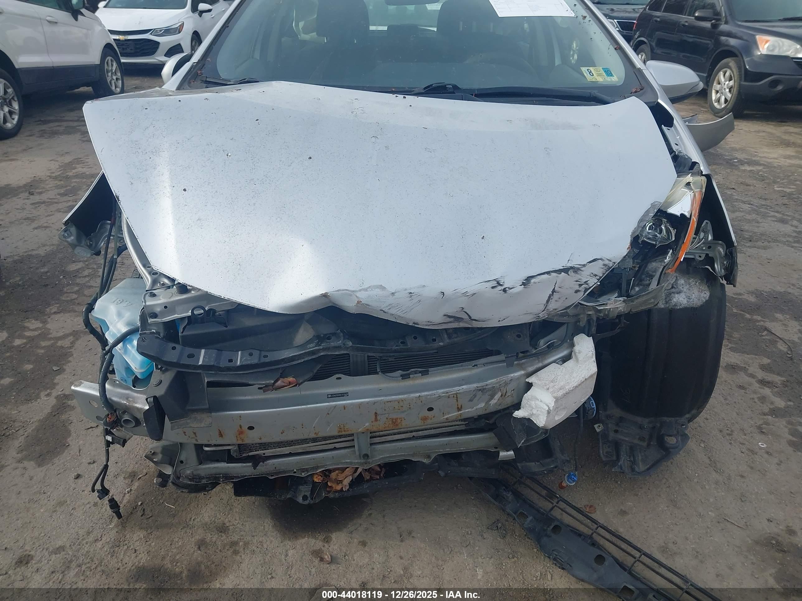 TOYOTA PRIUS image 6