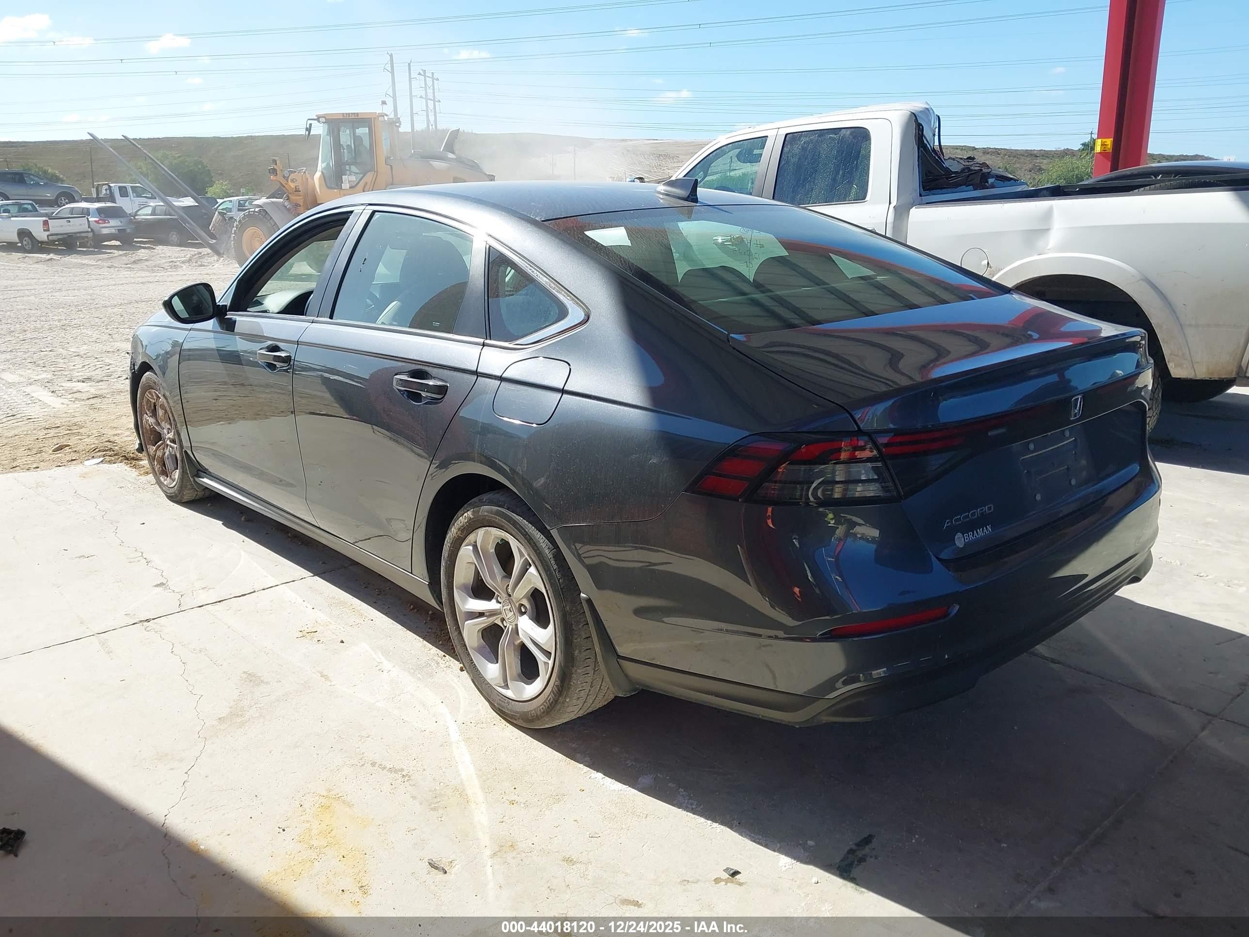 HONDA ACCORD image 3