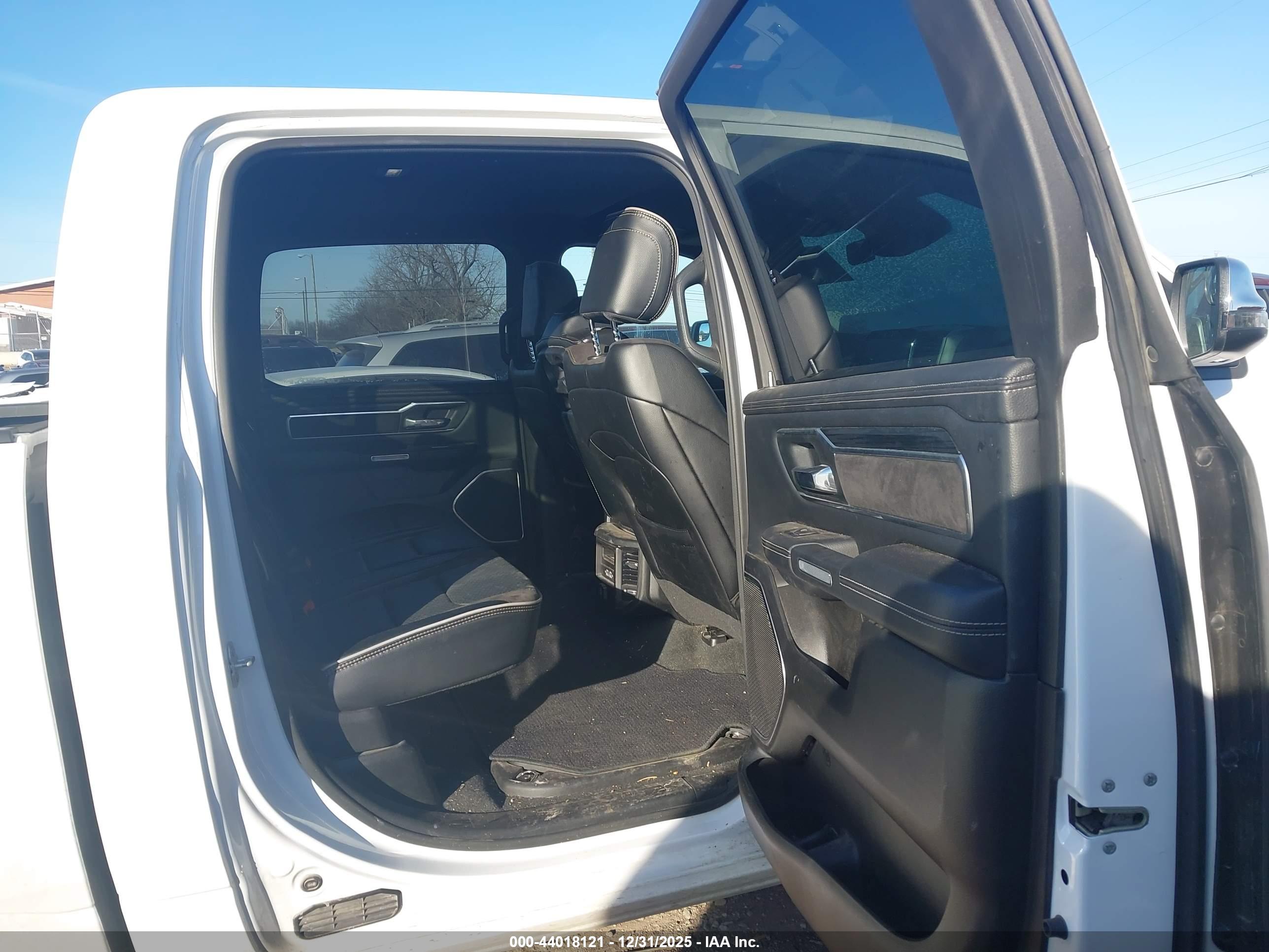 RAM 1500 image 8
