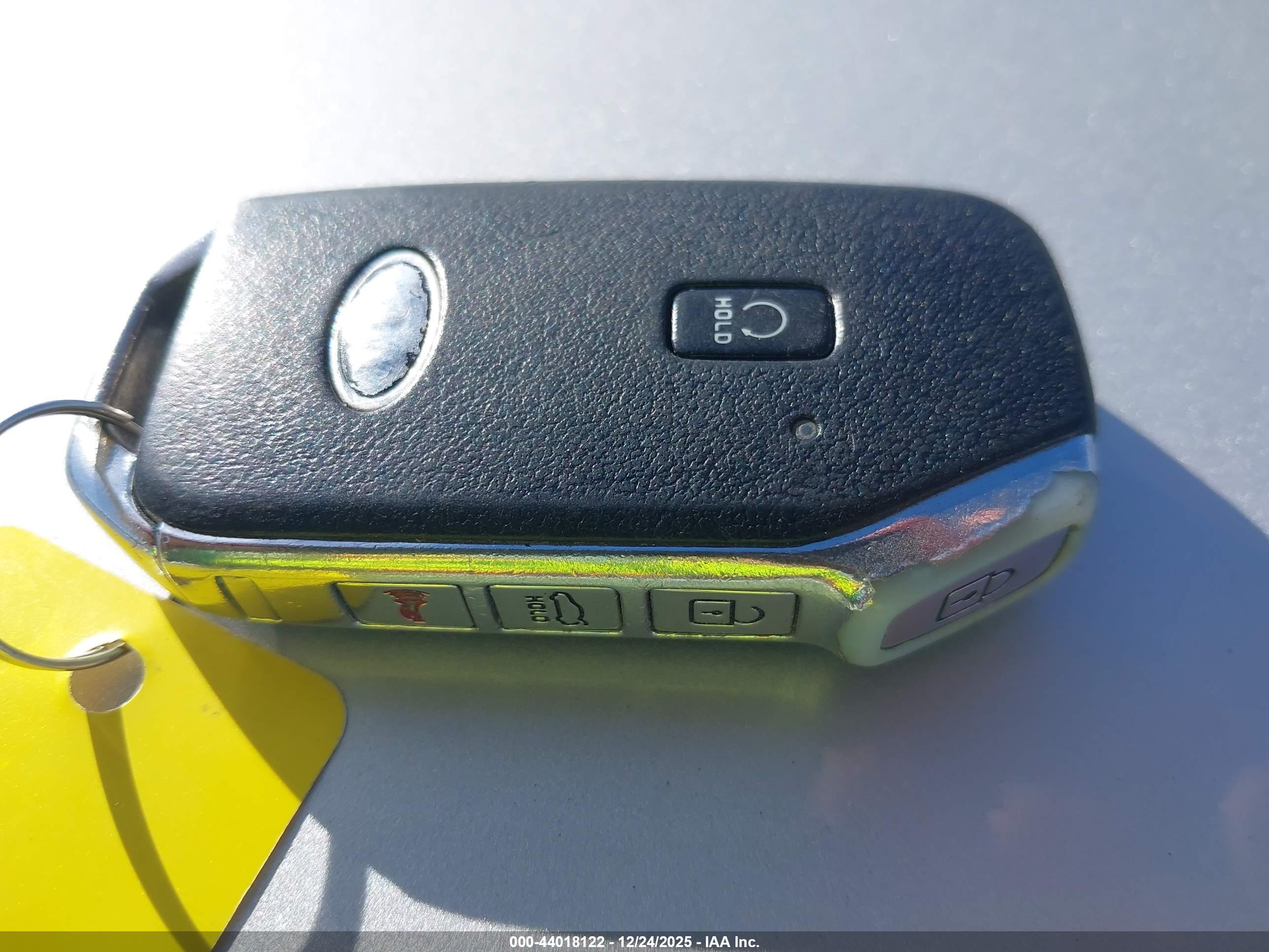 KIA K5 image 11