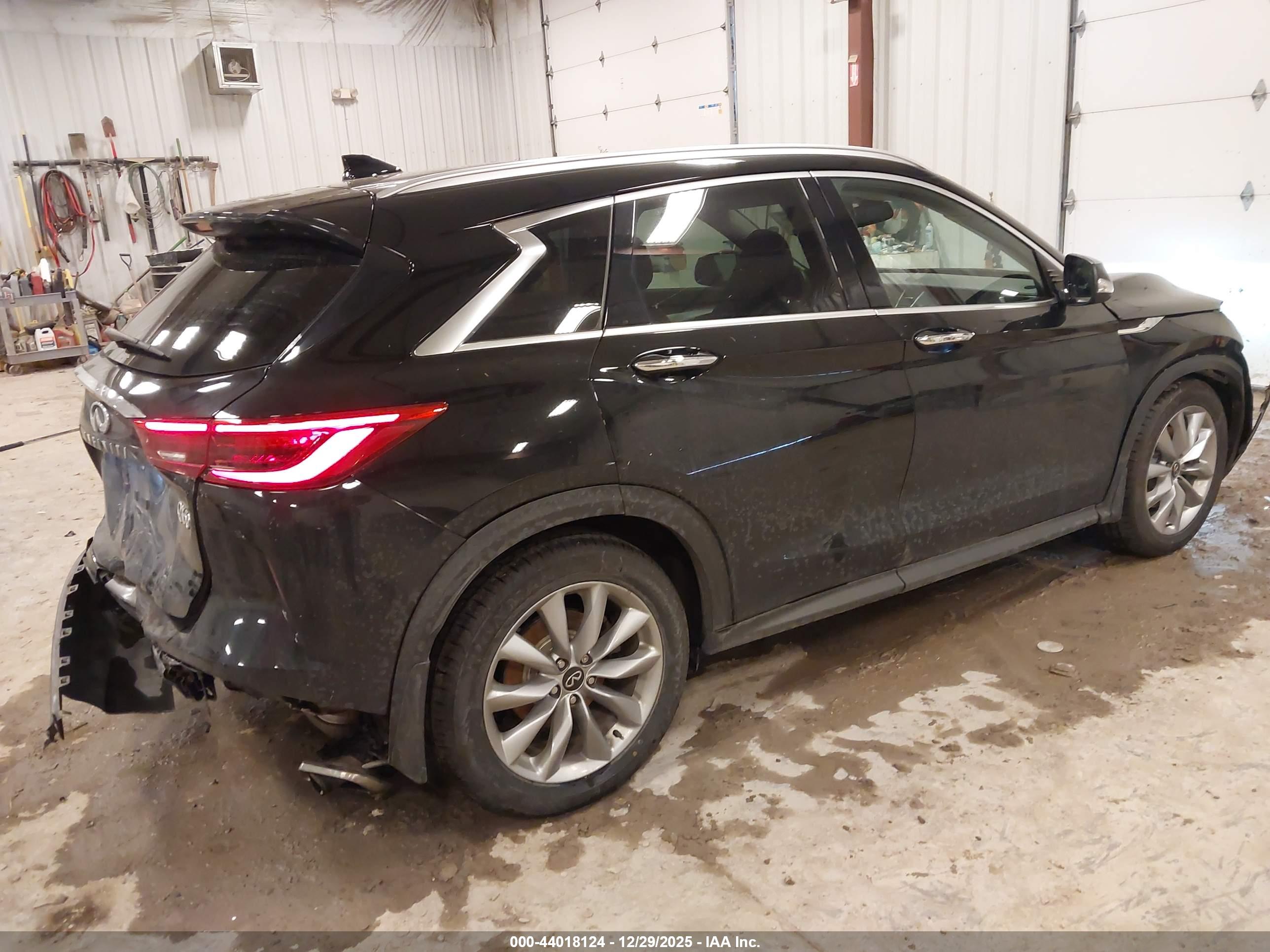 INFINITI QX50 image 4