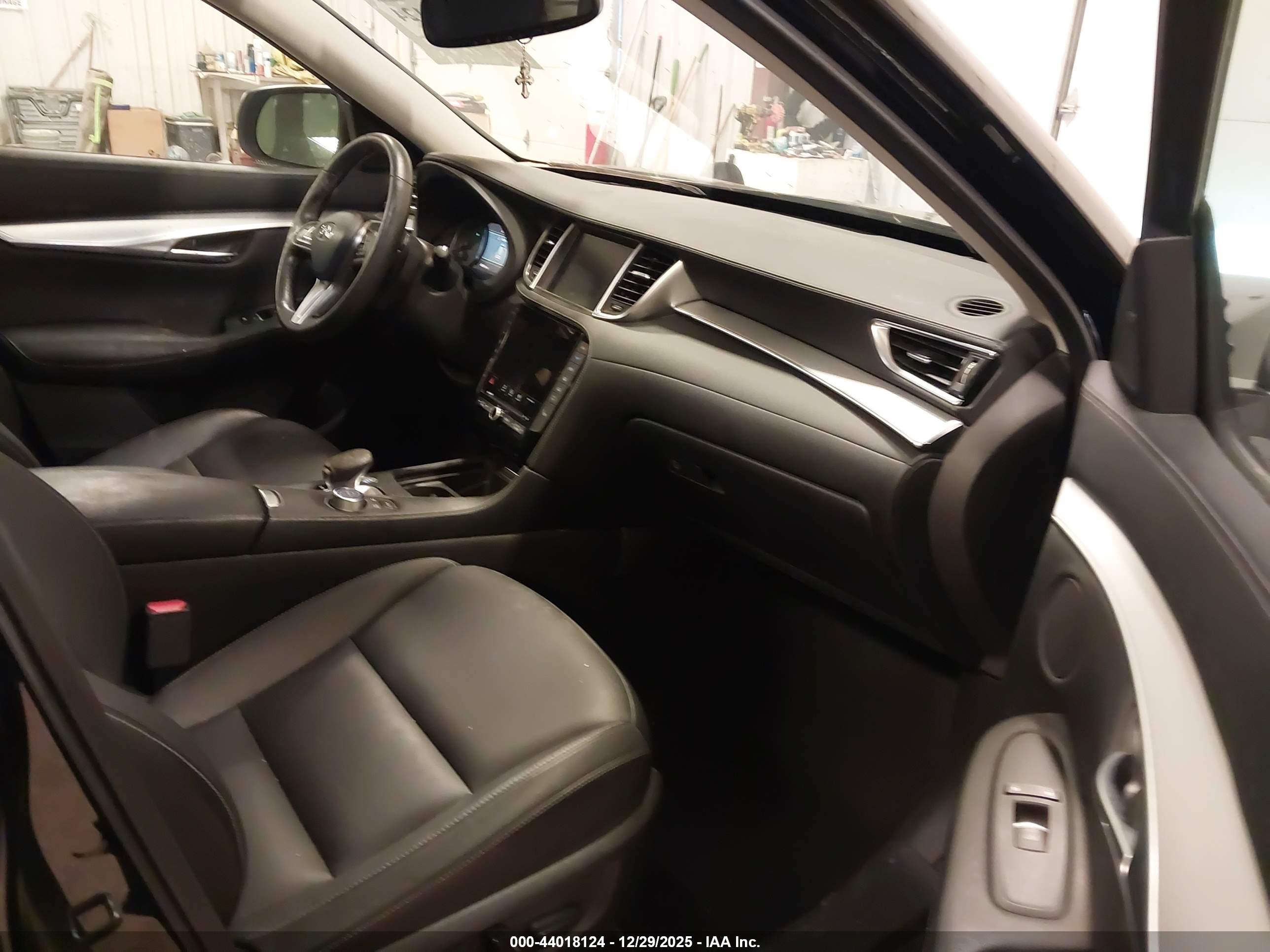 INFINITI QX50 image 5