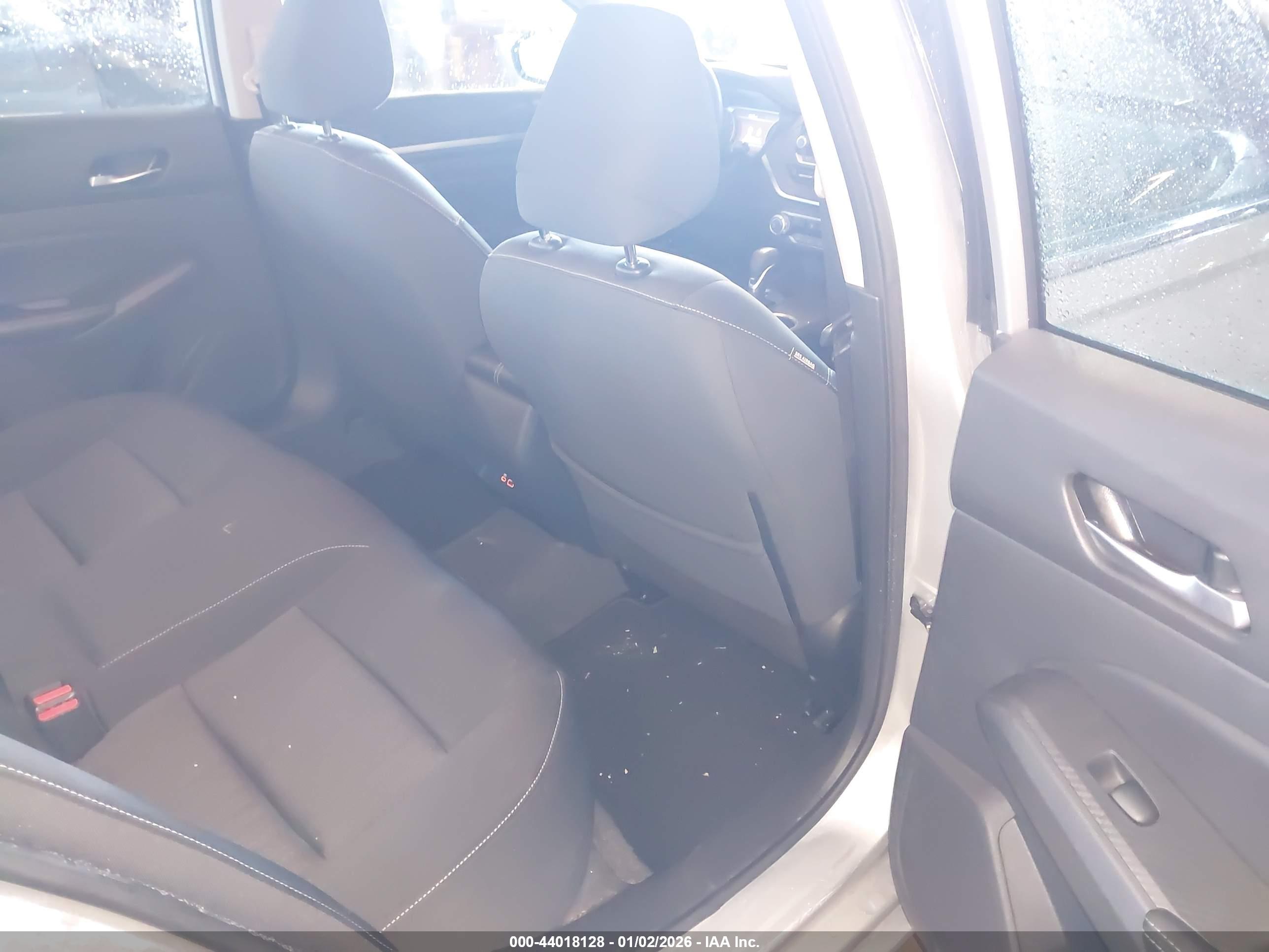 NISSAN ALTIMA image 8