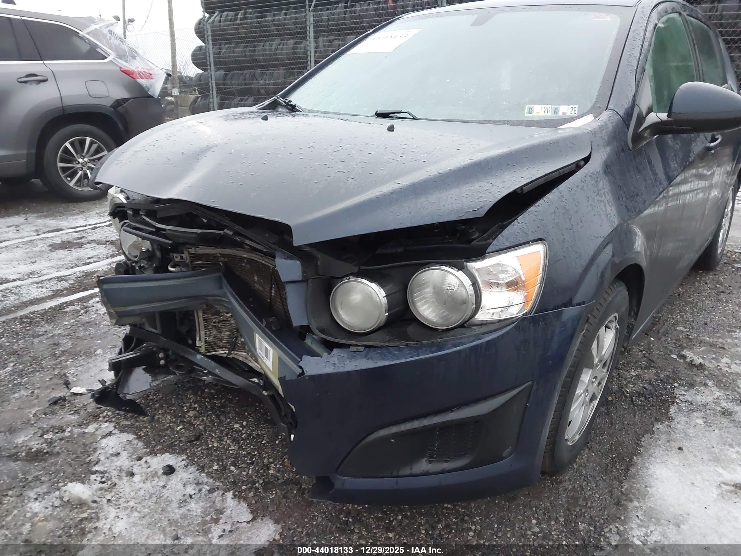 CHEVROLET SONIC image 6