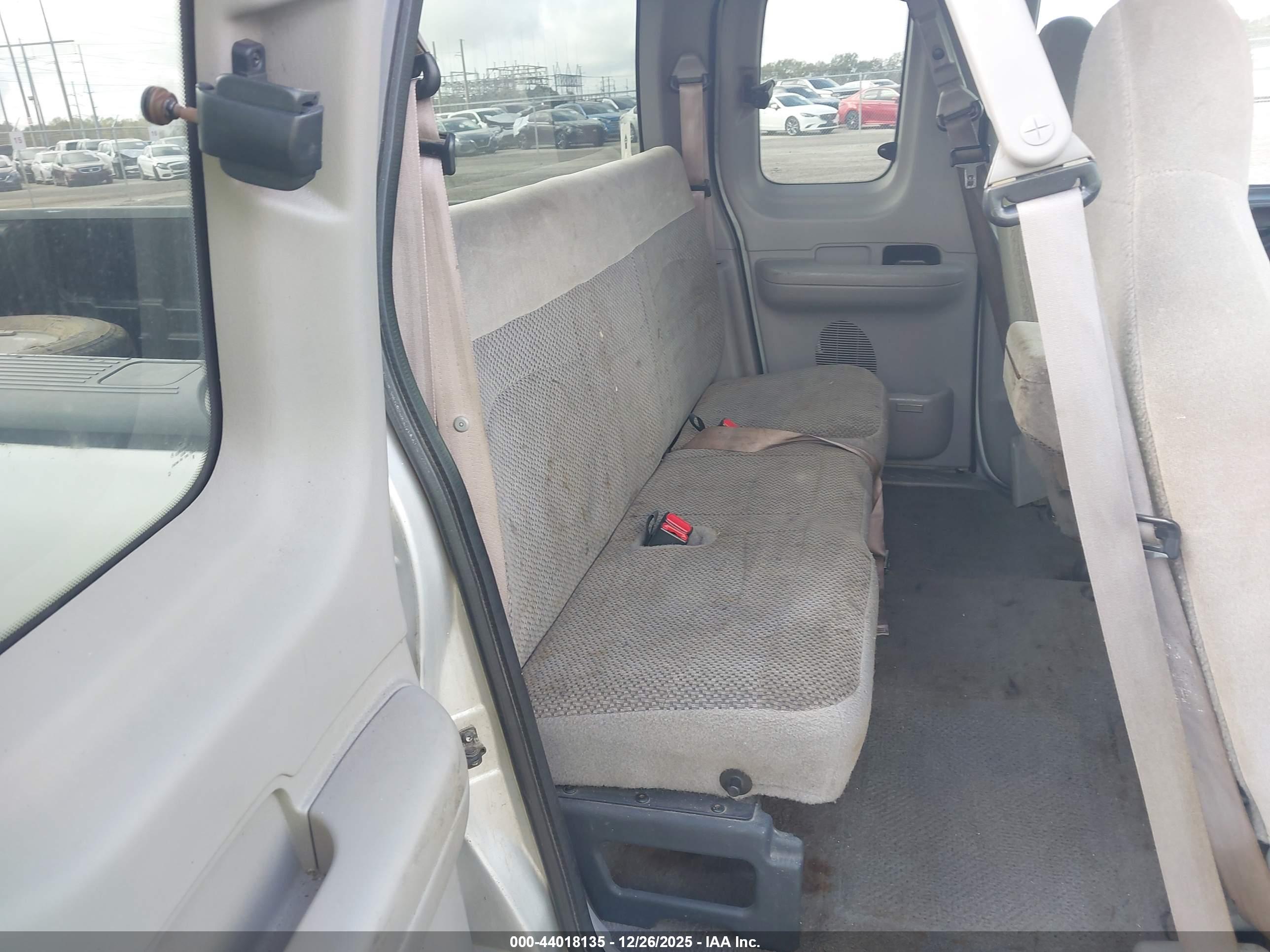 FORD F-150 image 8