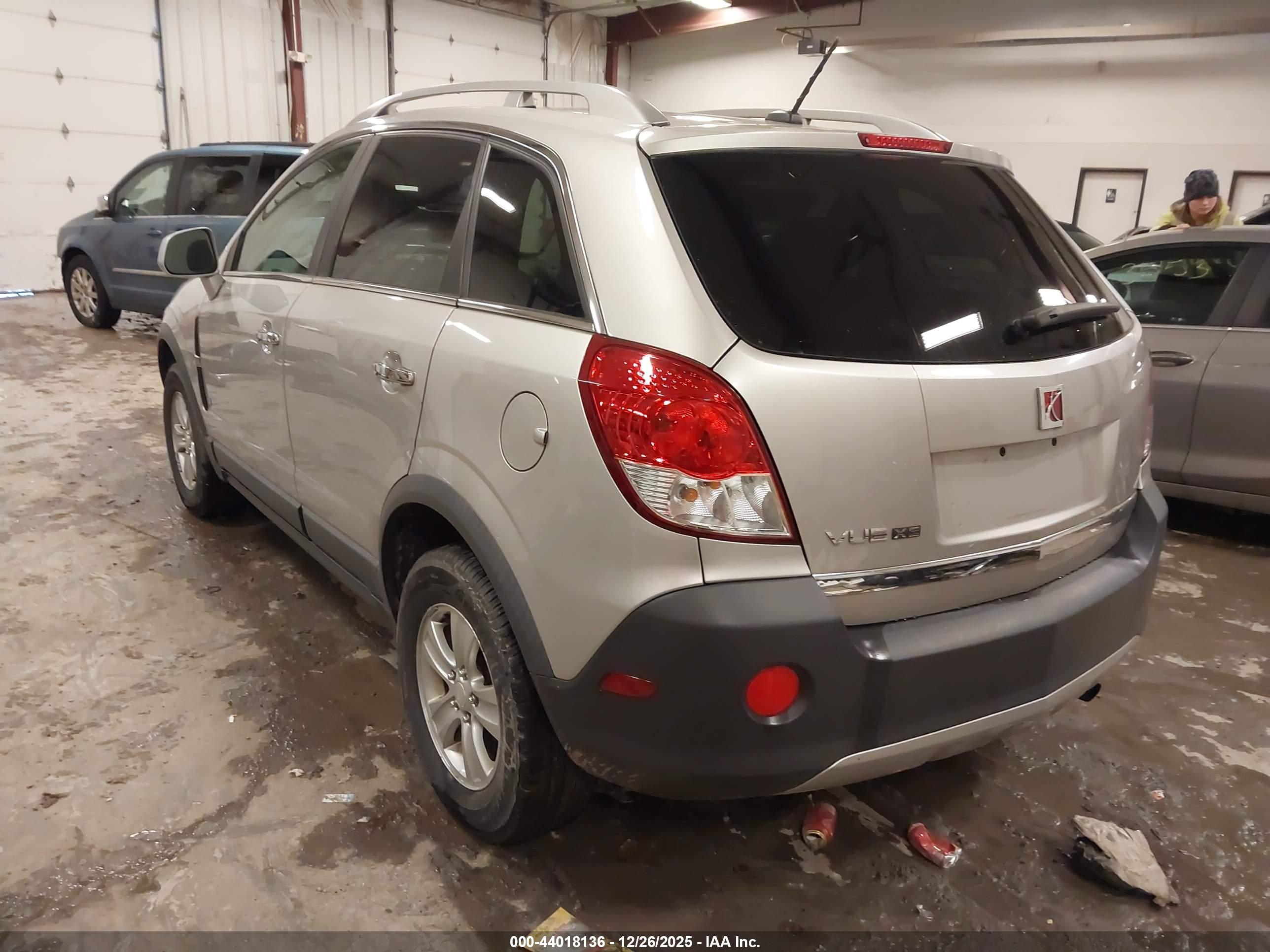SATURN VUE image 3
