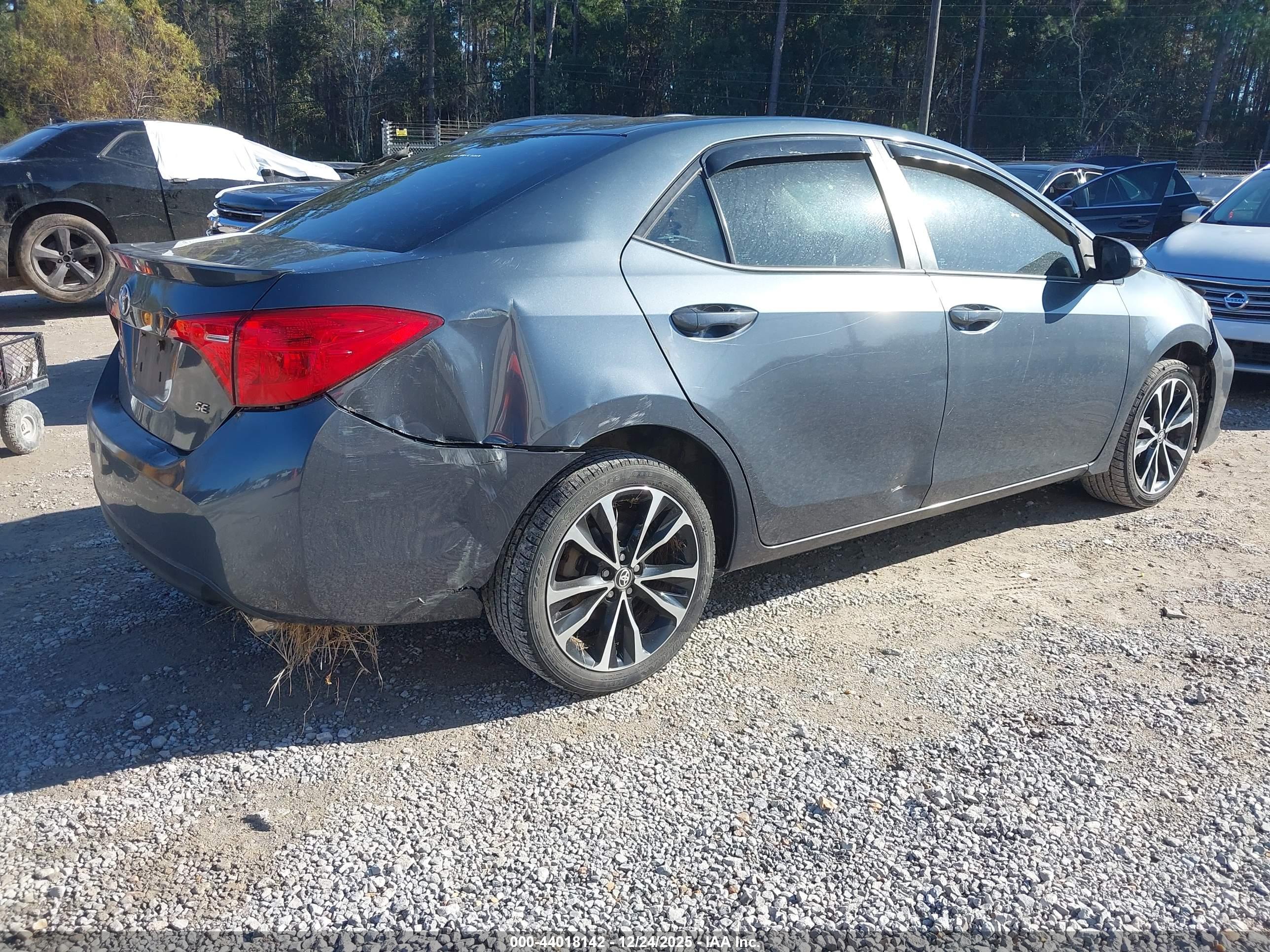 TOYOTA COROLLA image 4