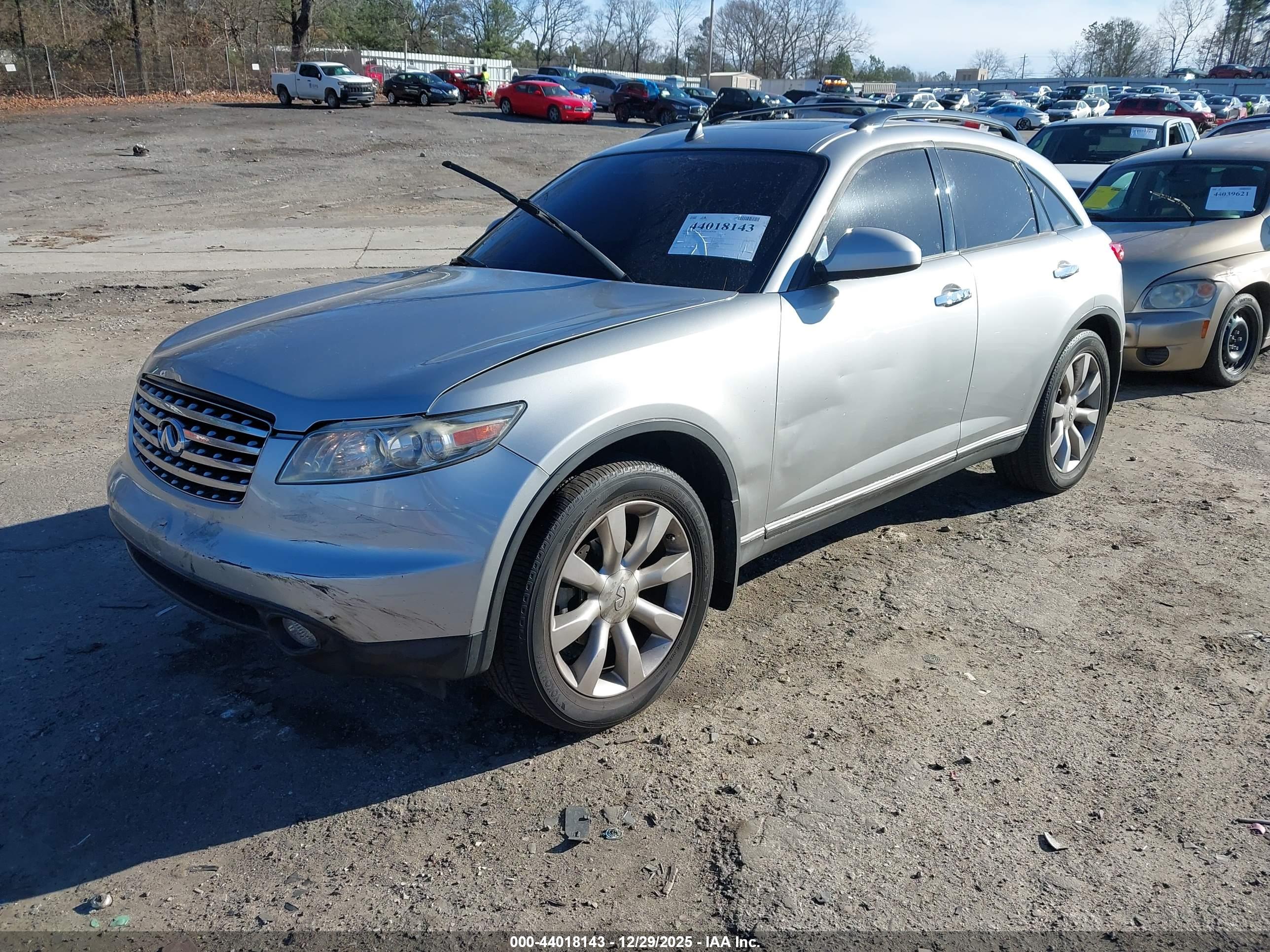 INFINITI FX45 image 2