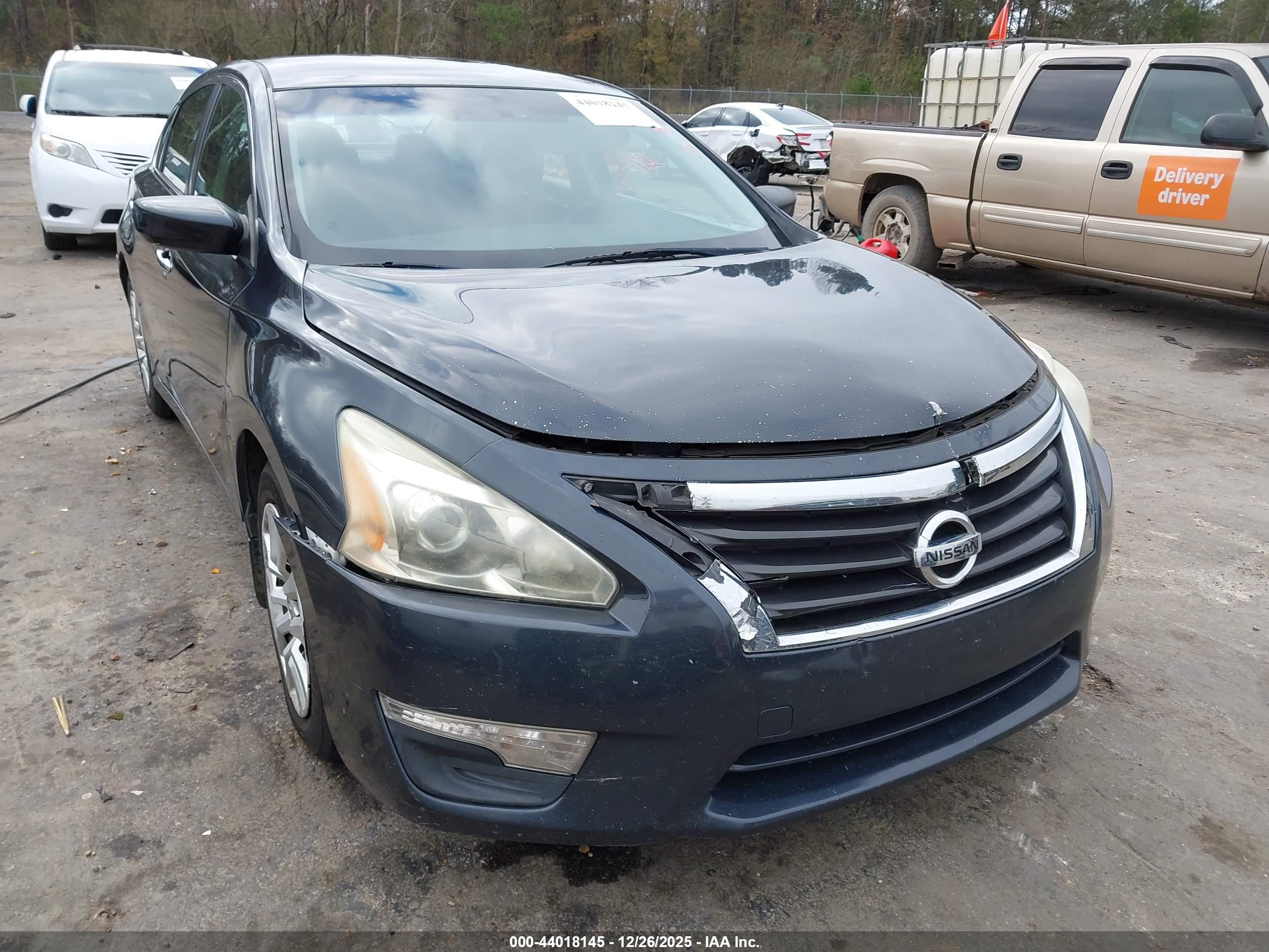 NISSAN ALTIMA image 6