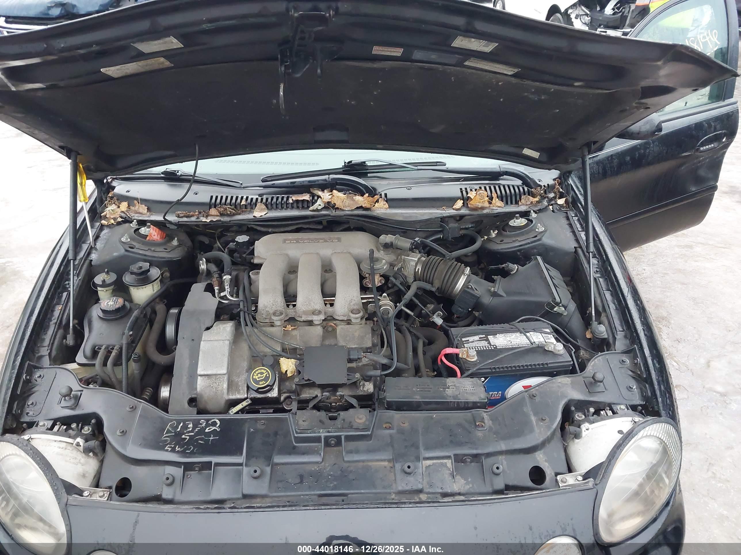 FORD TAURUS image 10