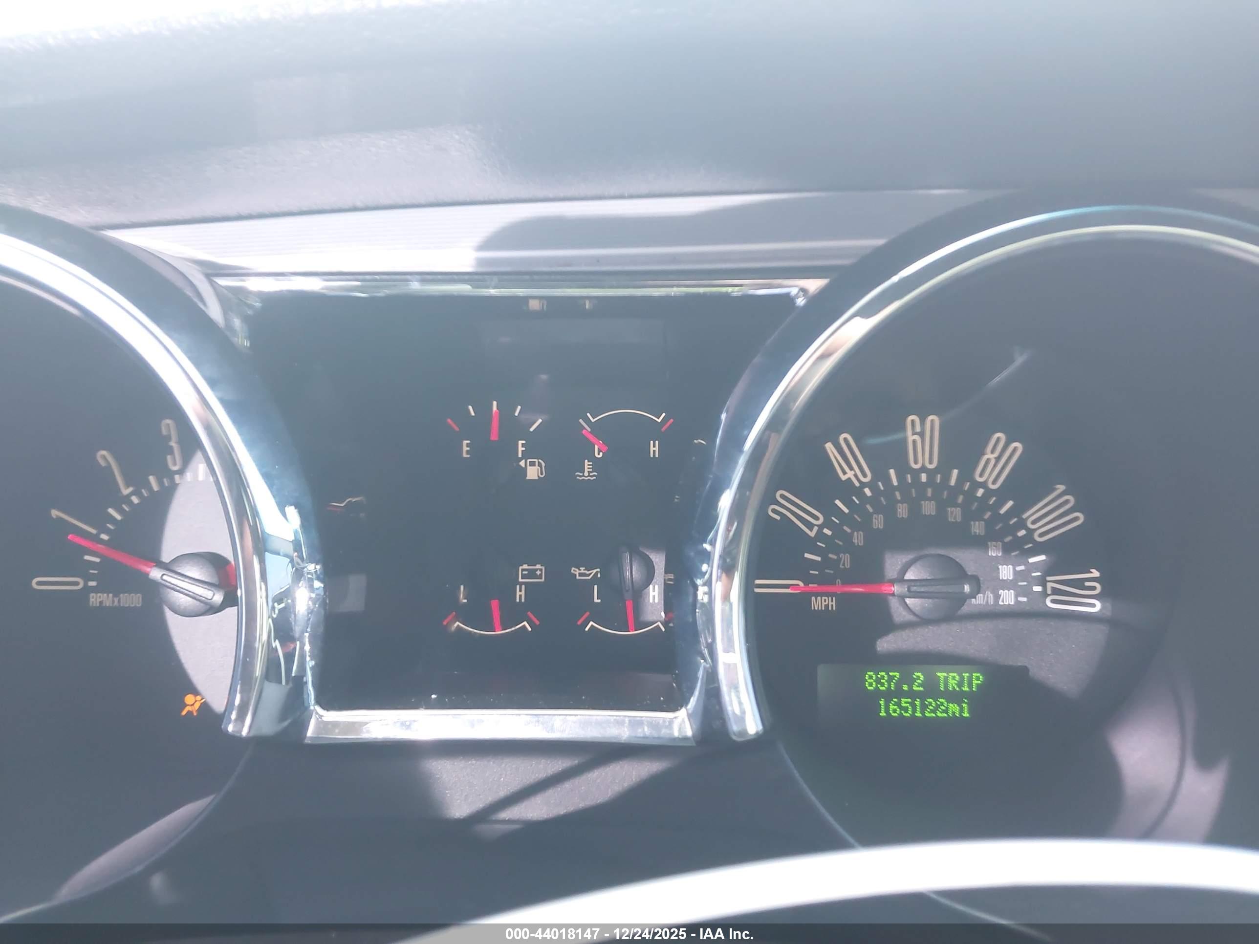 FORD MUSTANG image 7