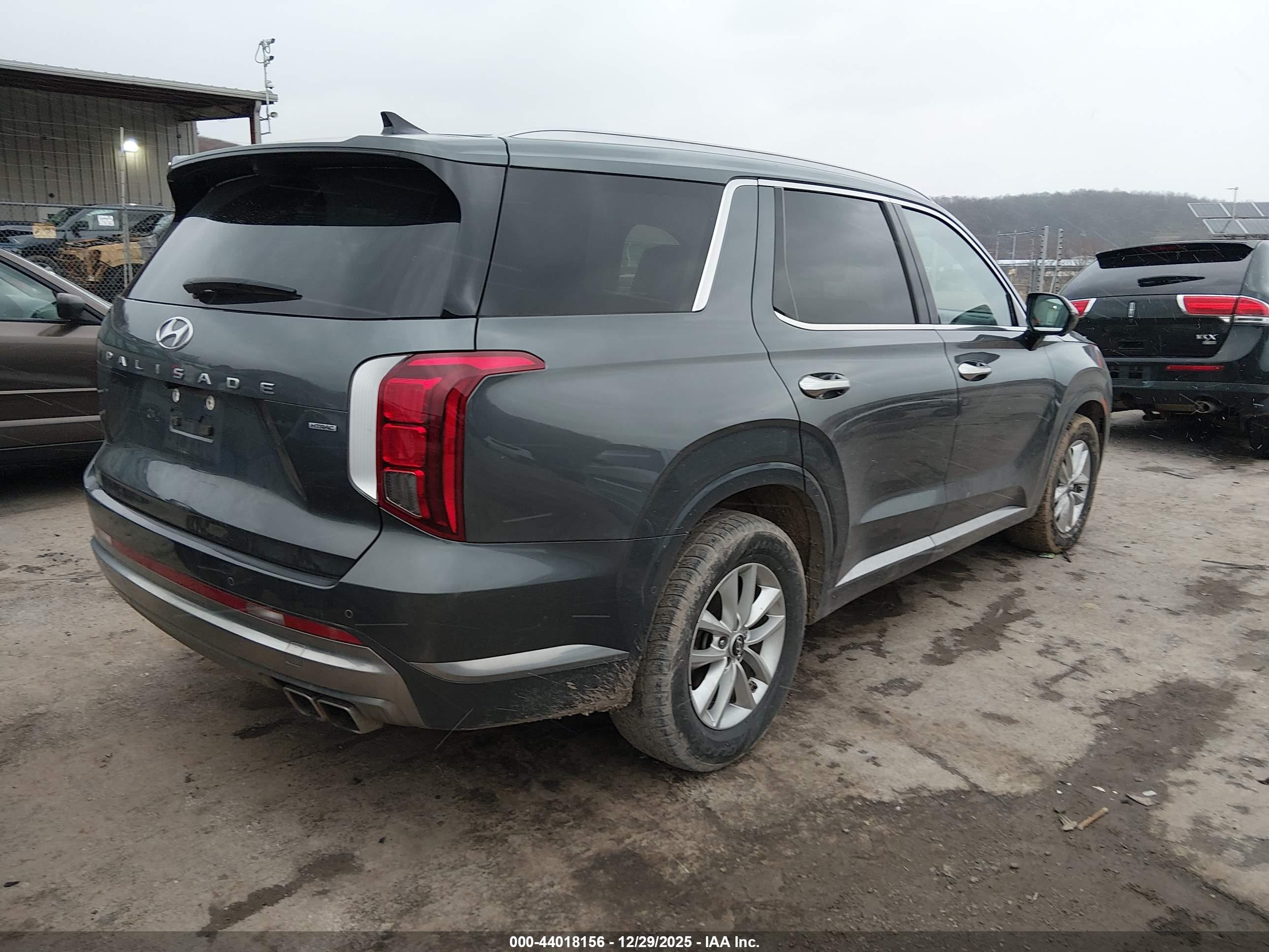 HYUNDAI PALISADE image 4