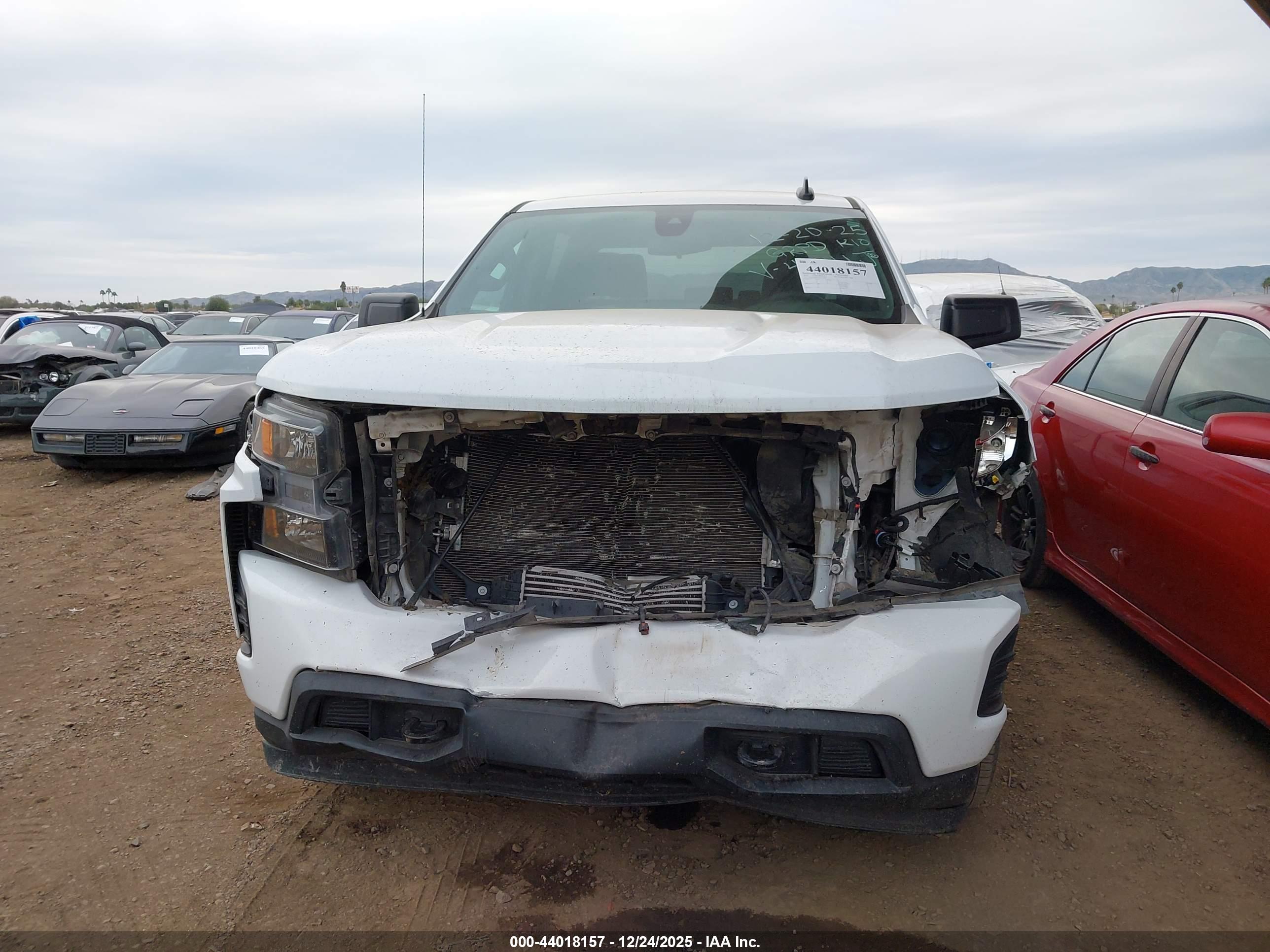 CHEVROLET SILVERADO image 6