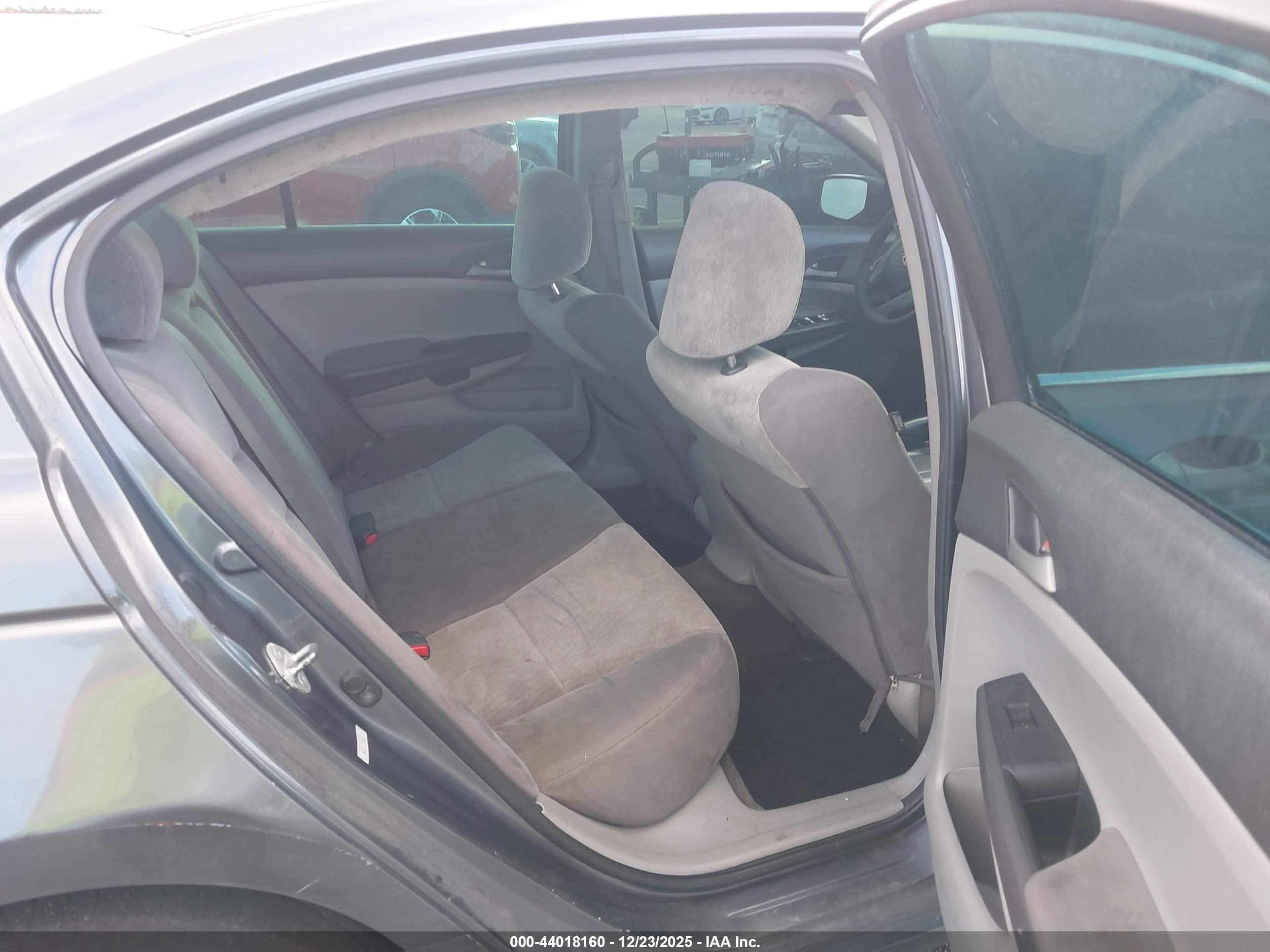 HONDA ACCORD image 8
