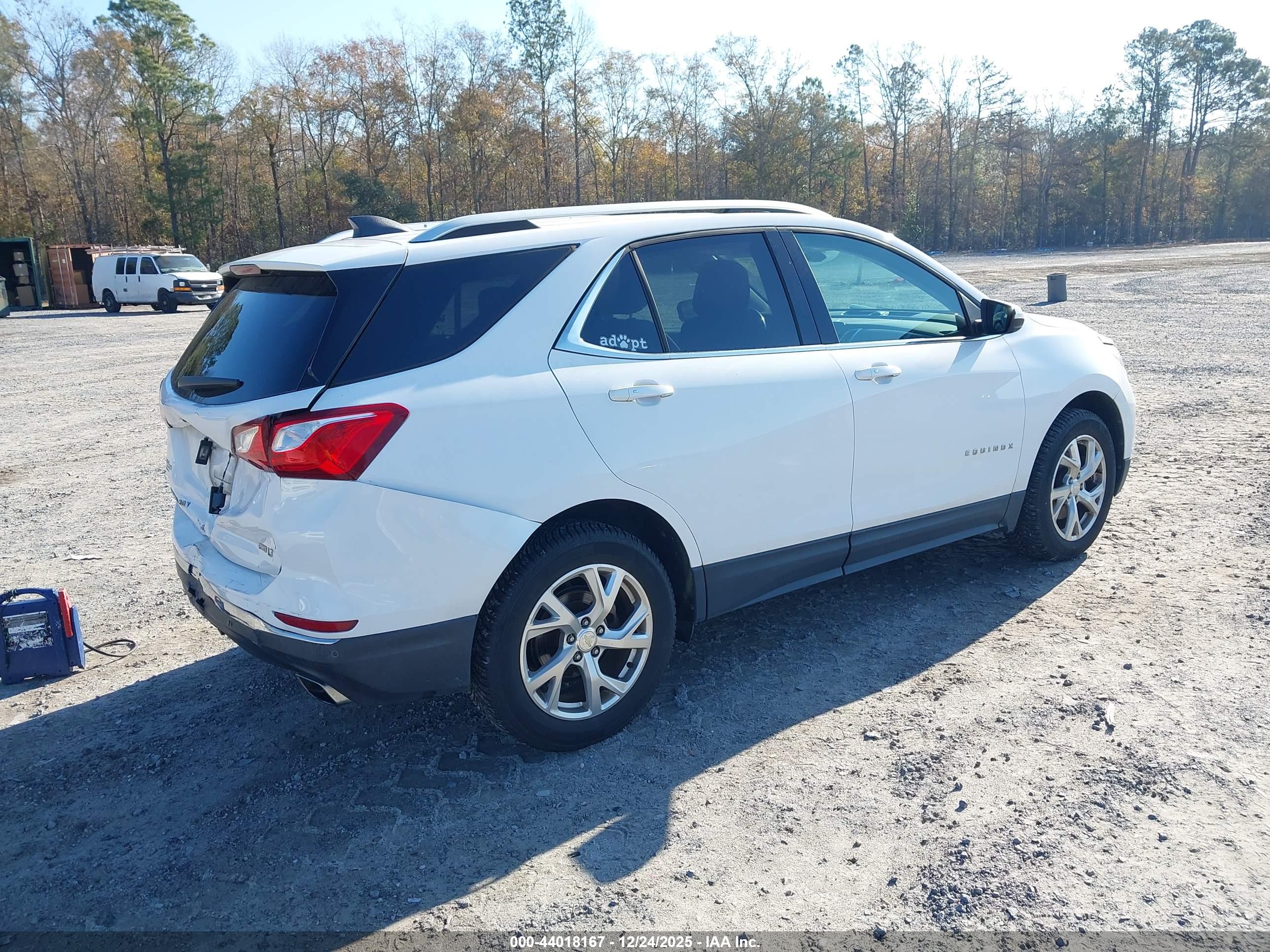 CHEVROLET EQUINOX image 4