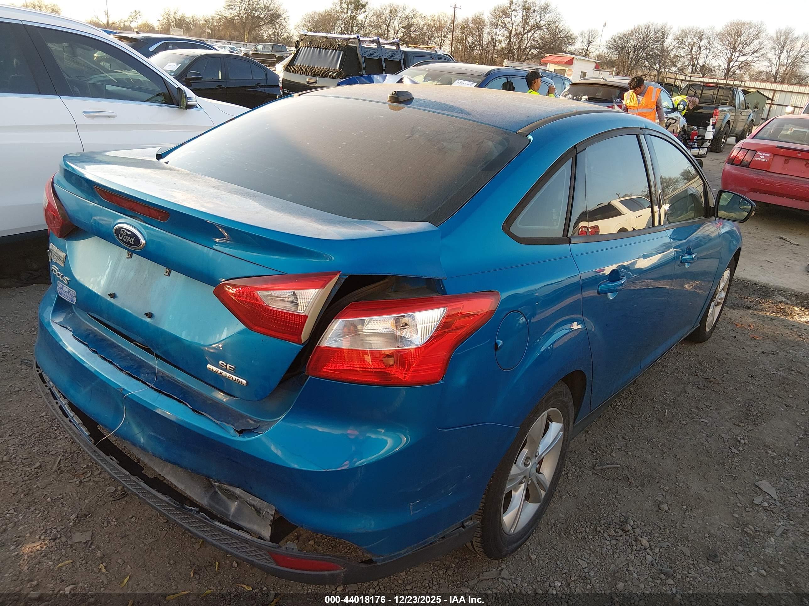 FORD FOCUS image 4