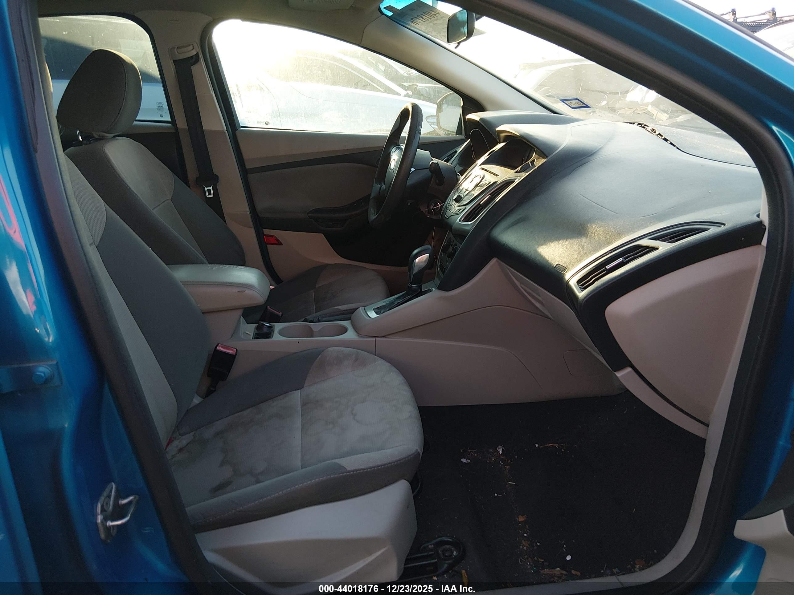 FORD FOCUS image 5