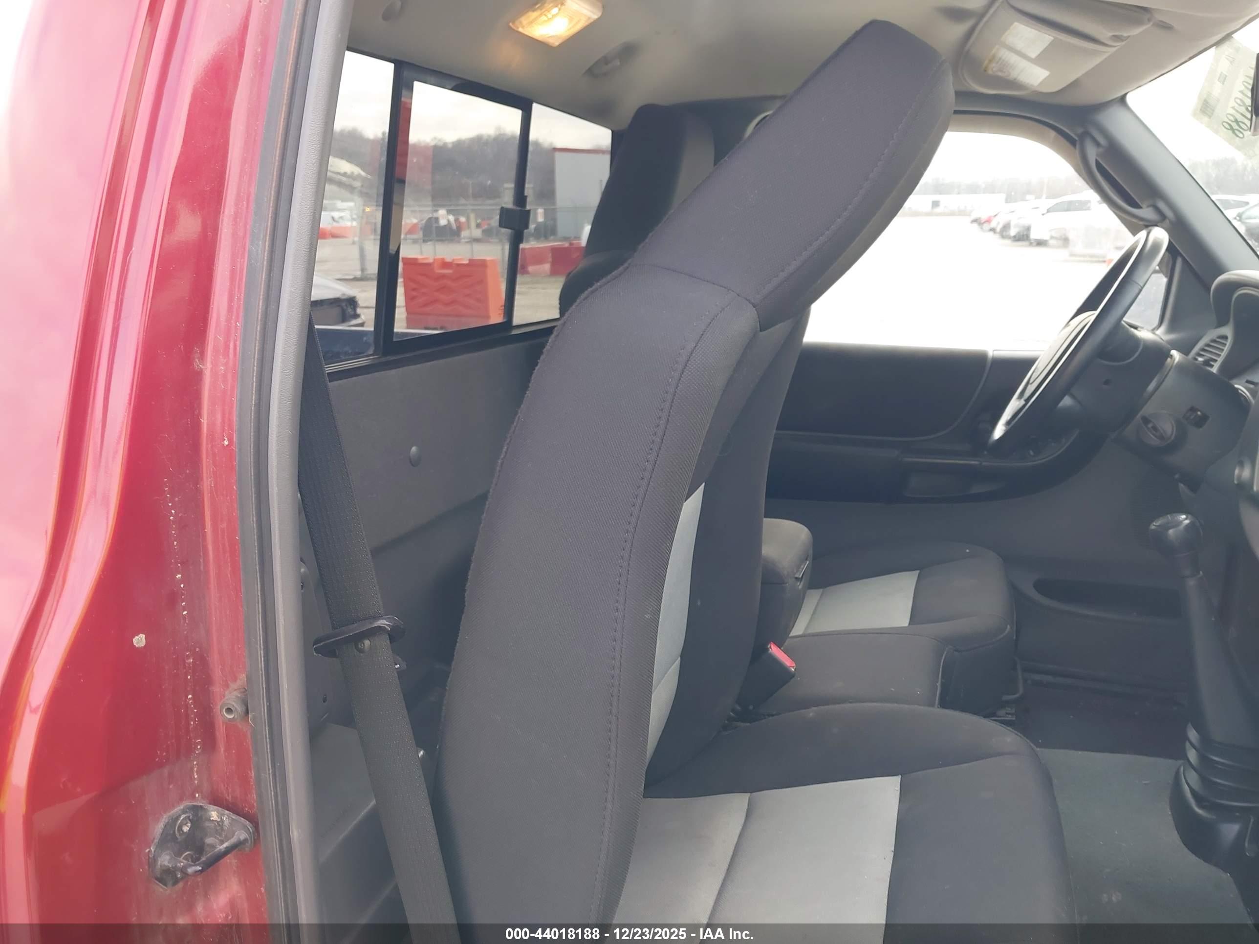 FORD RANGER image 8