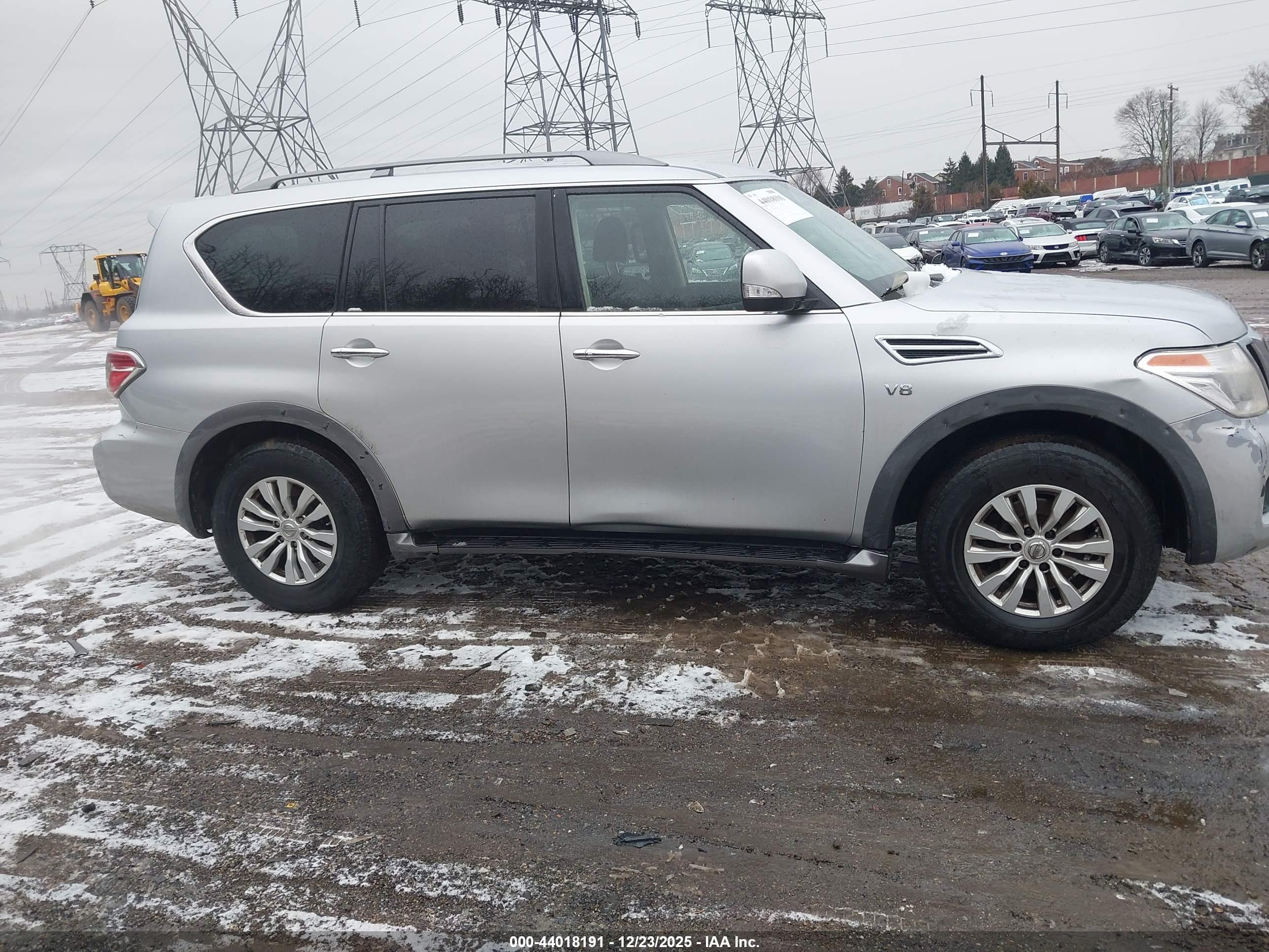 NISSAN ARMADA image 6