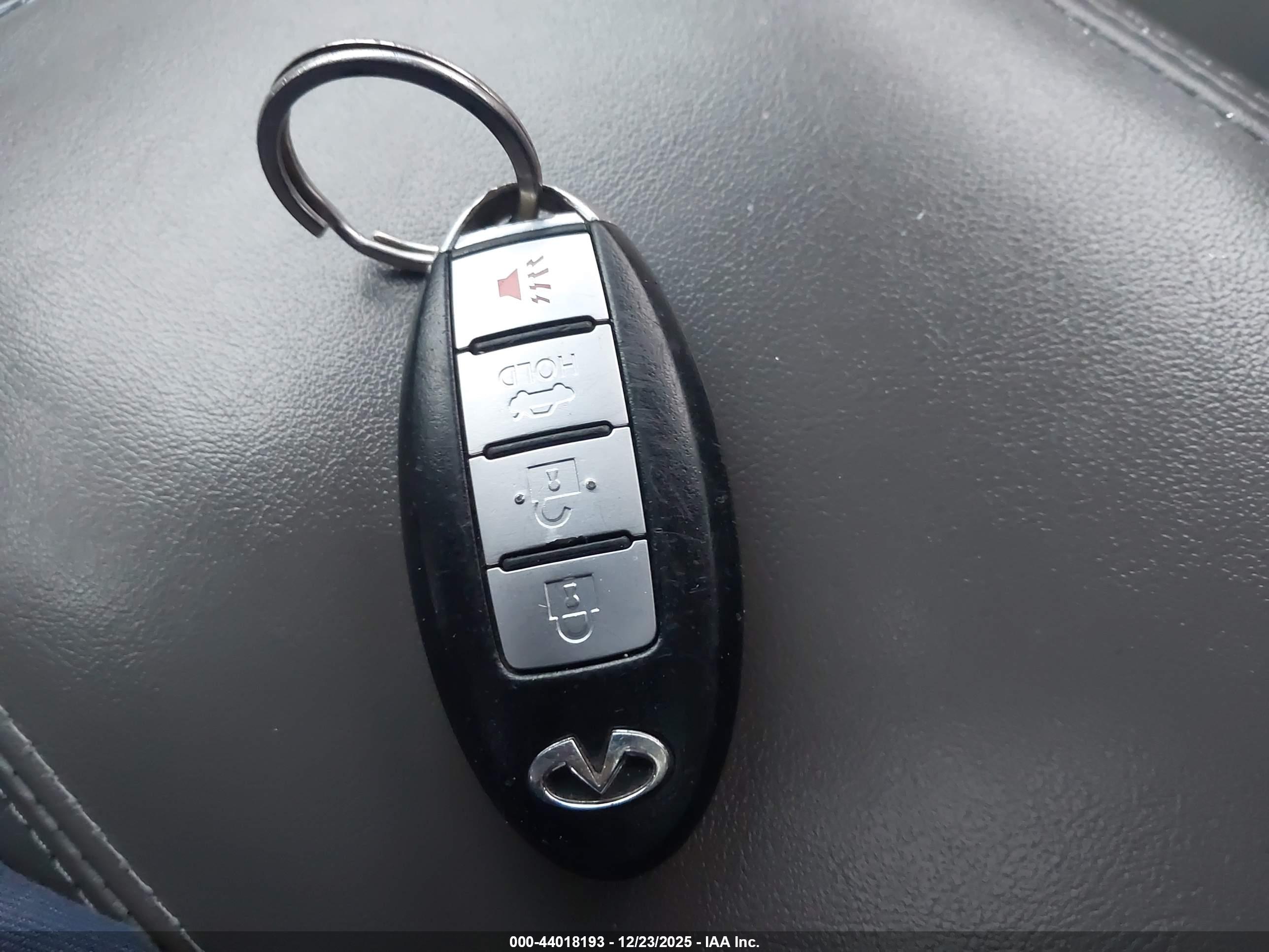INFINITI G25X image 11