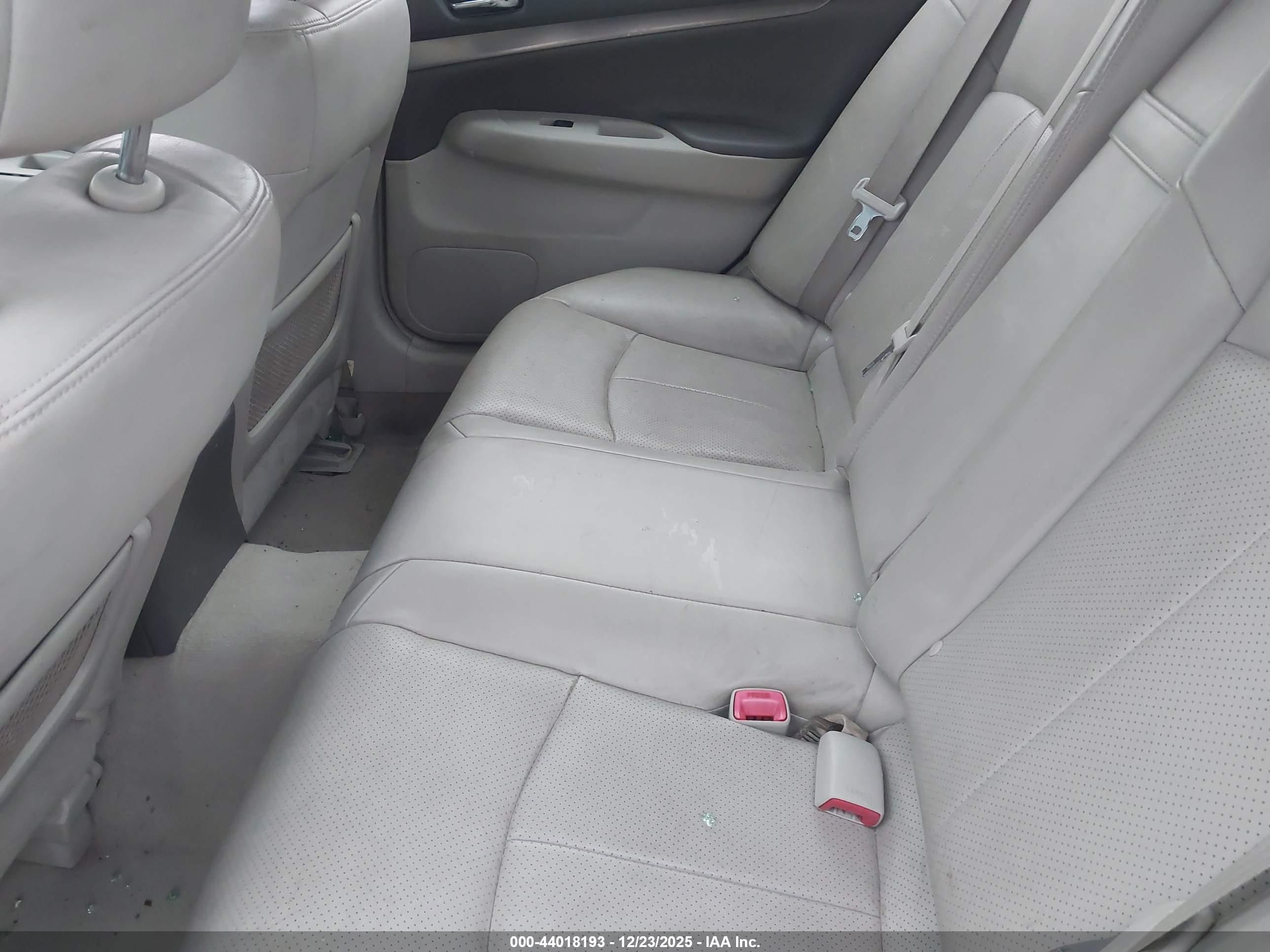 INFINITI G25X image 8