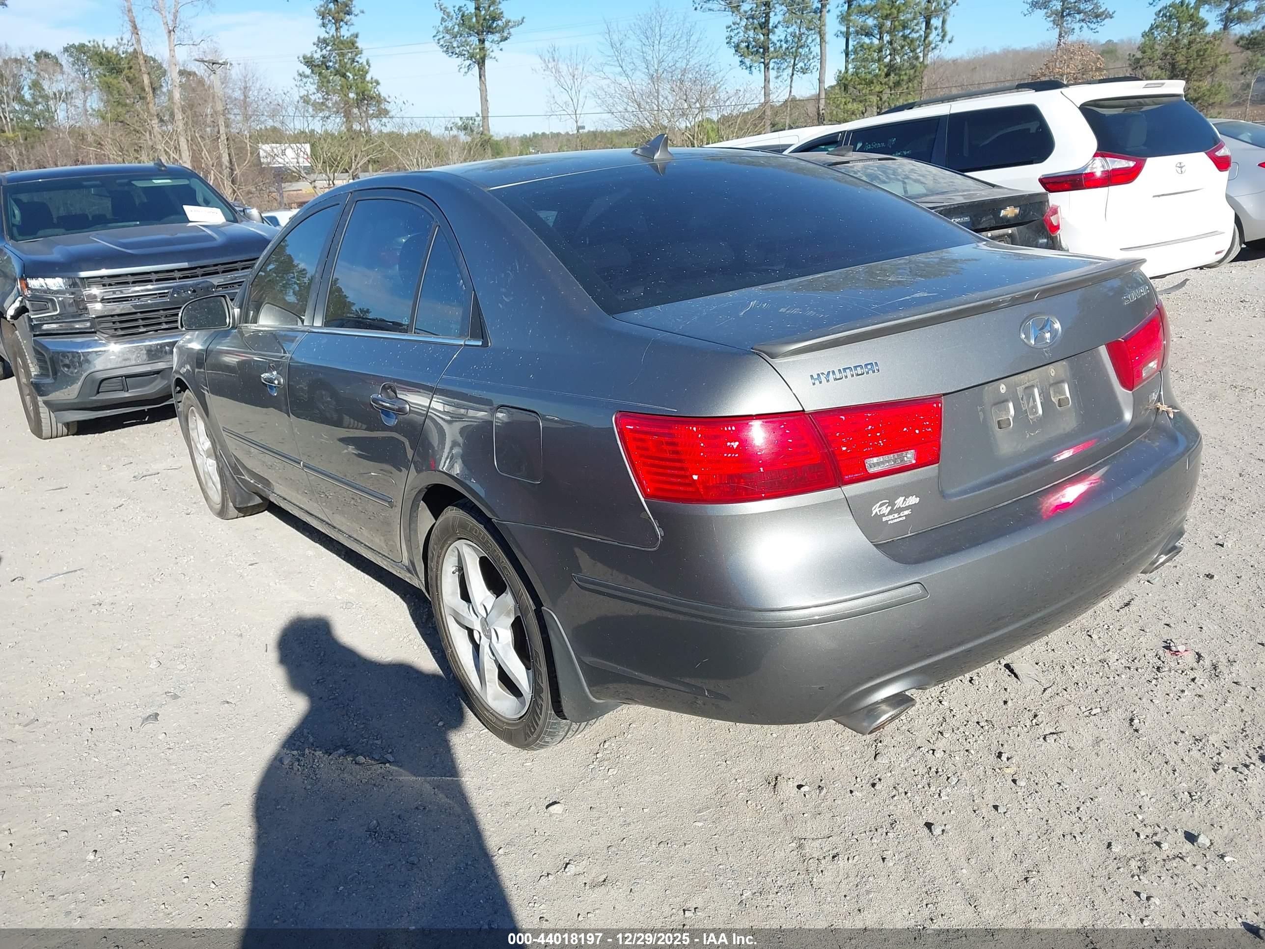HYUNDAI SONATA image 3