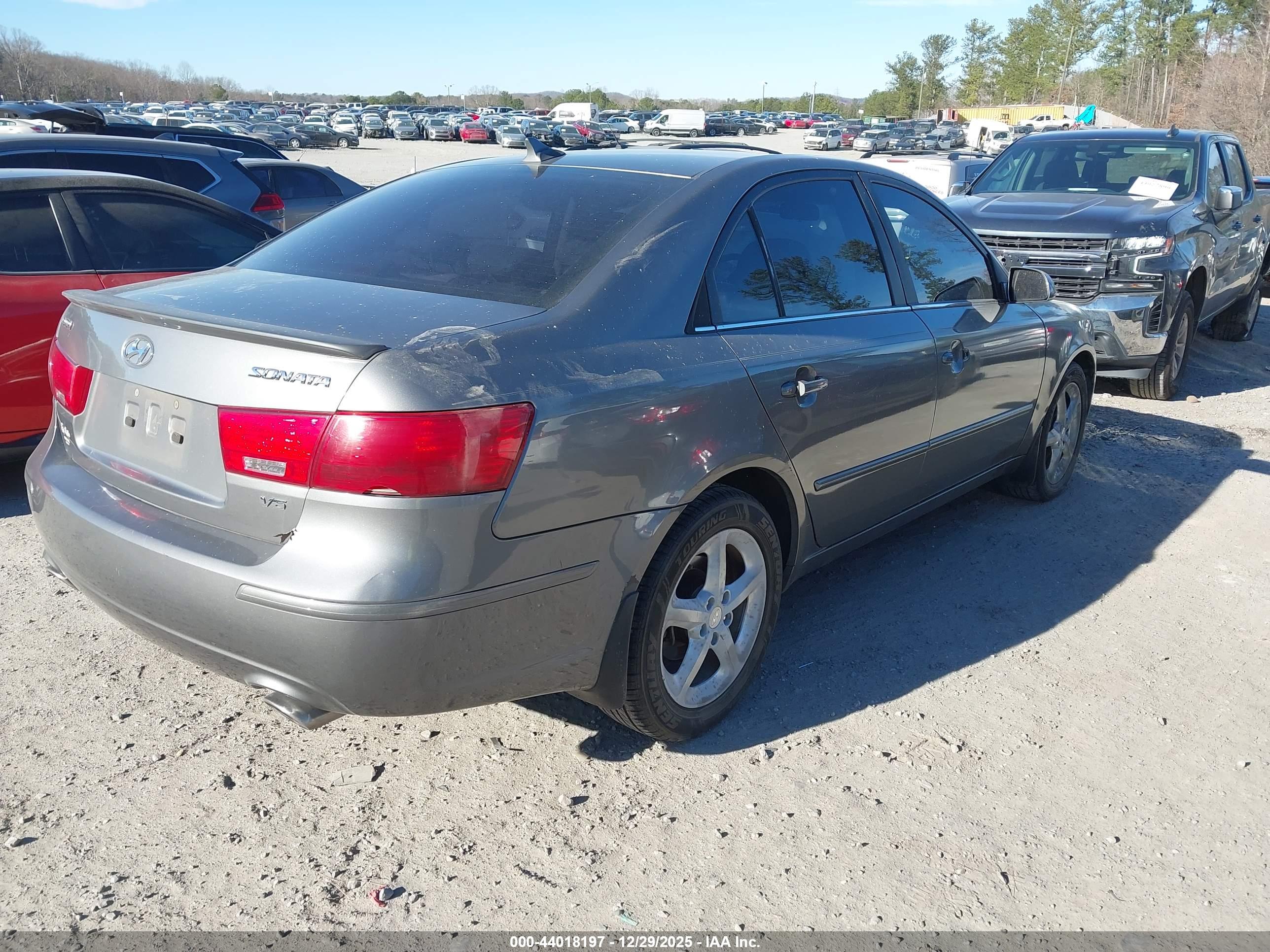 HYUNDAI SONATA image 4