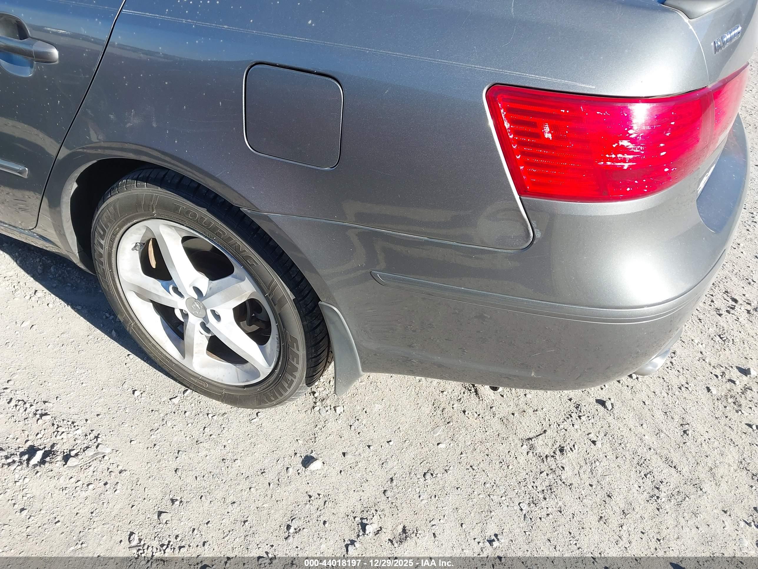 HYUNDAI SONATA image 6