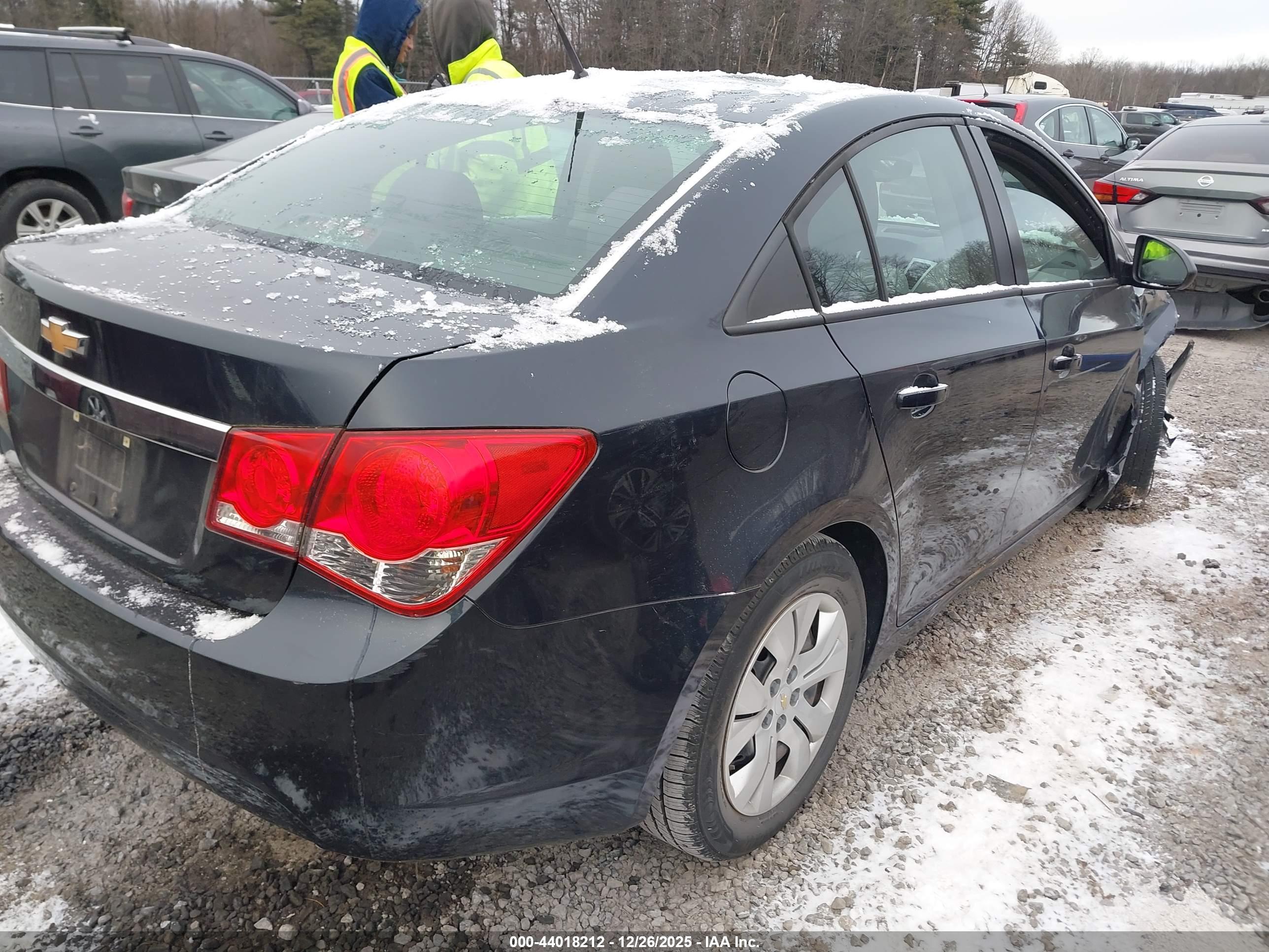 CHEVROLET CRUZE image 4