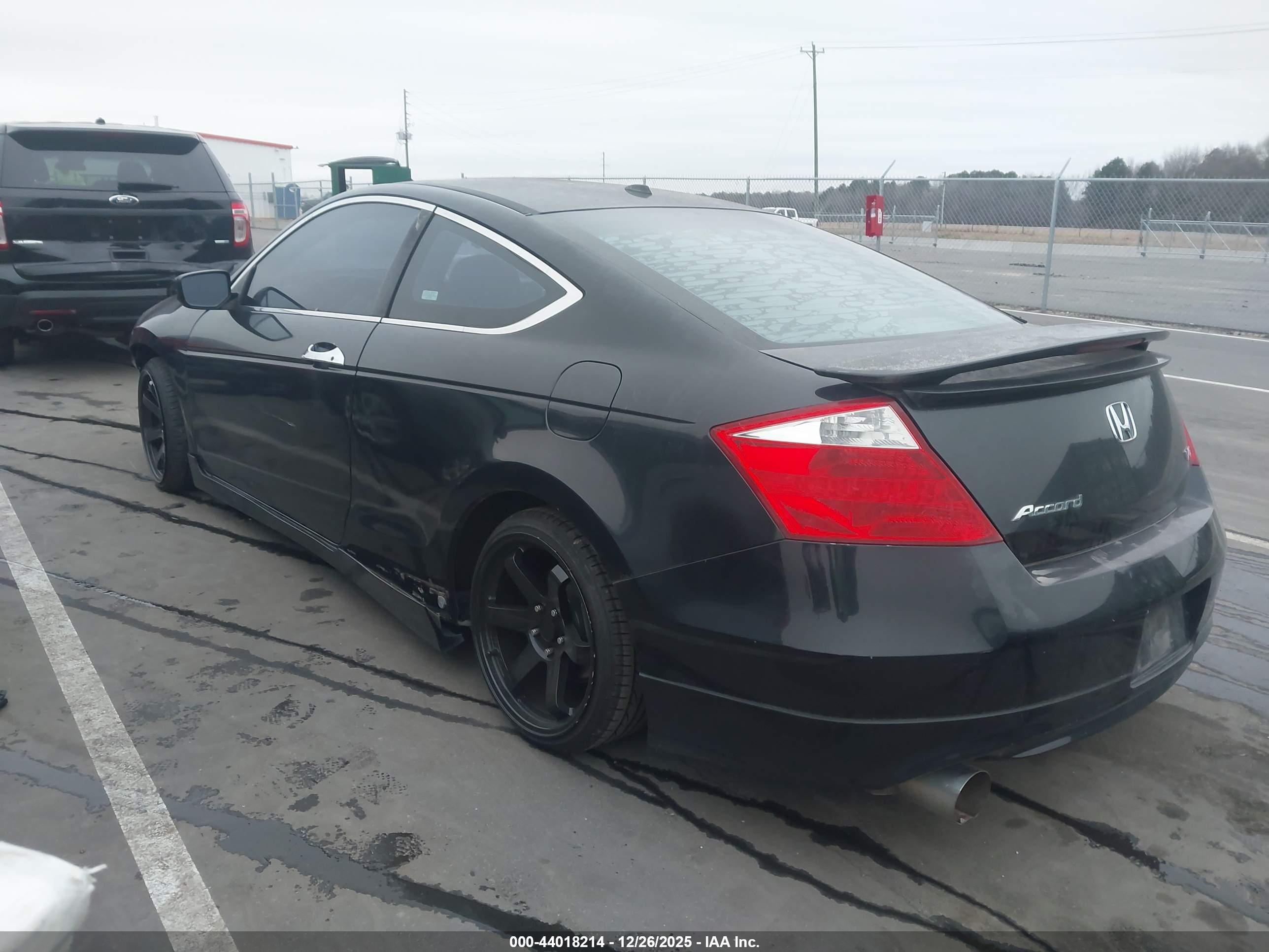 HONDA ACCORD image 3