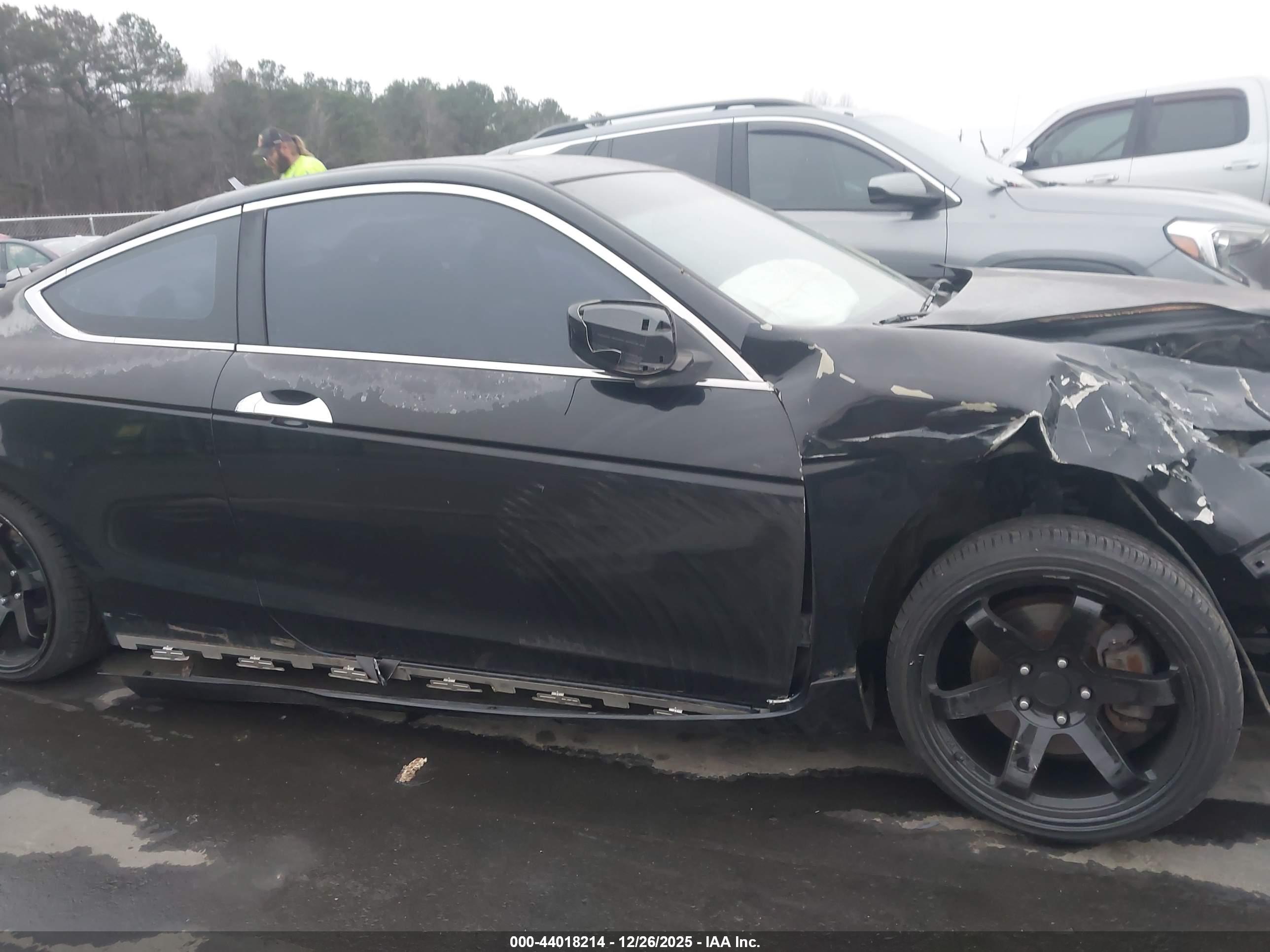 HONDA ACCORD image 6