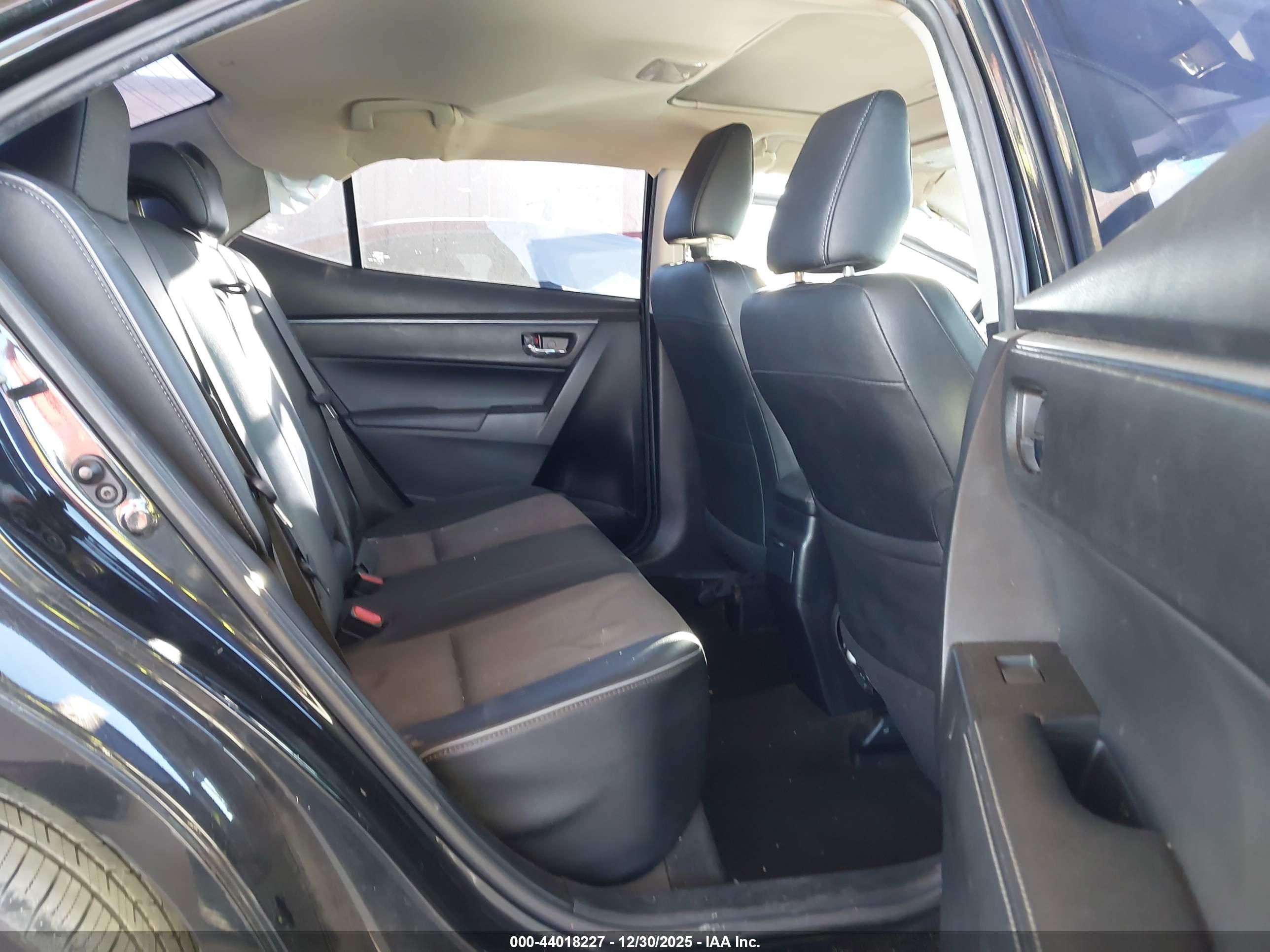 TOYOTA COROLLA image 8