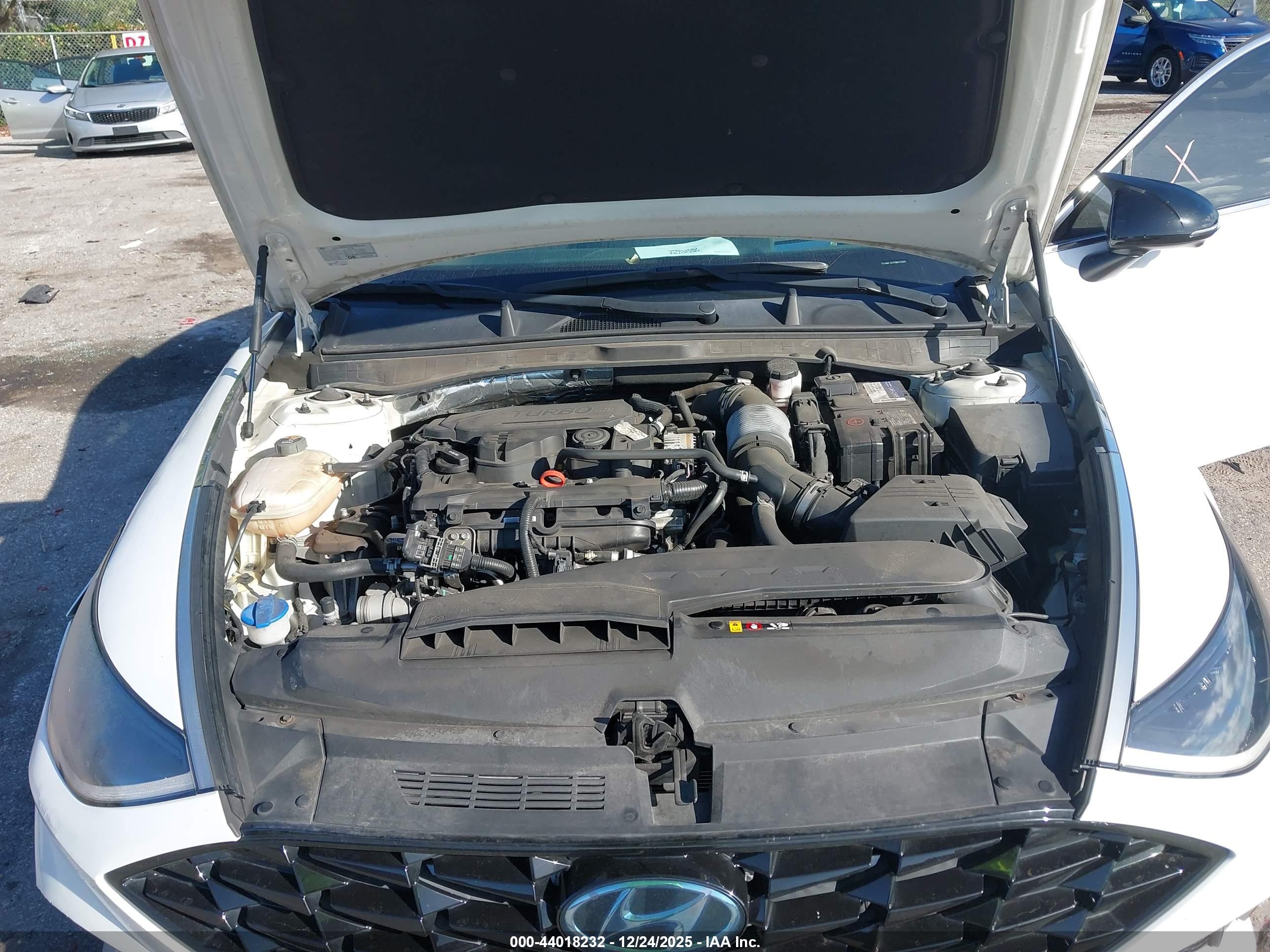 HYUNDAI SONATA image 10