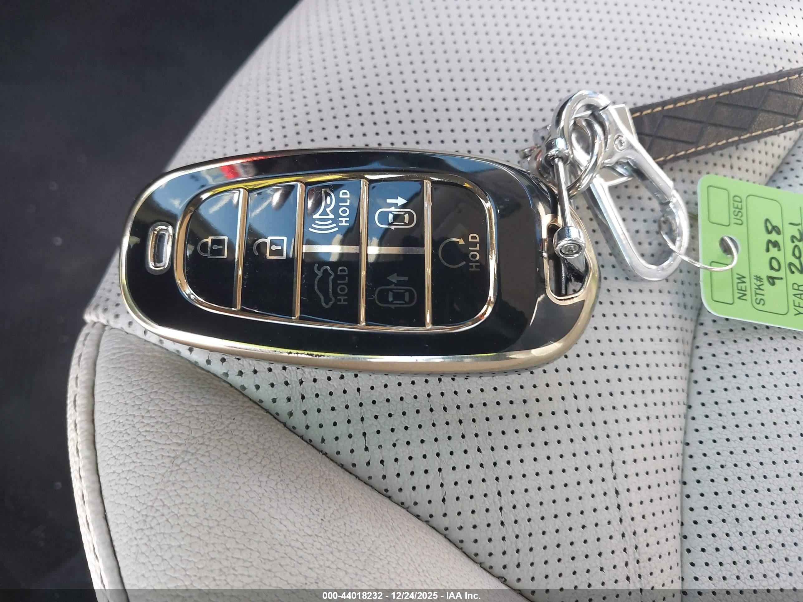 HYUNDAI SONATA image 11