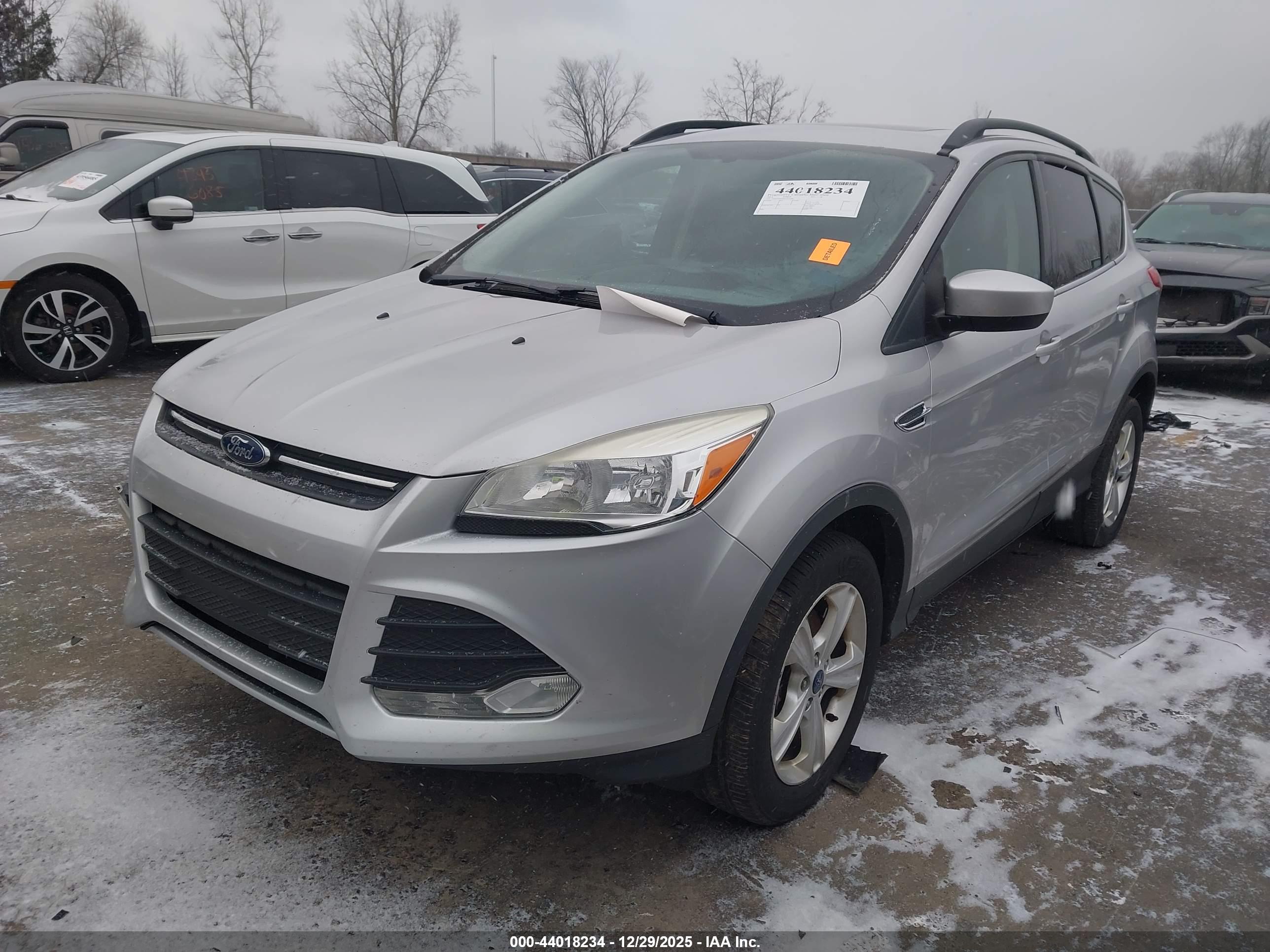 FORD ESCAPE image 2