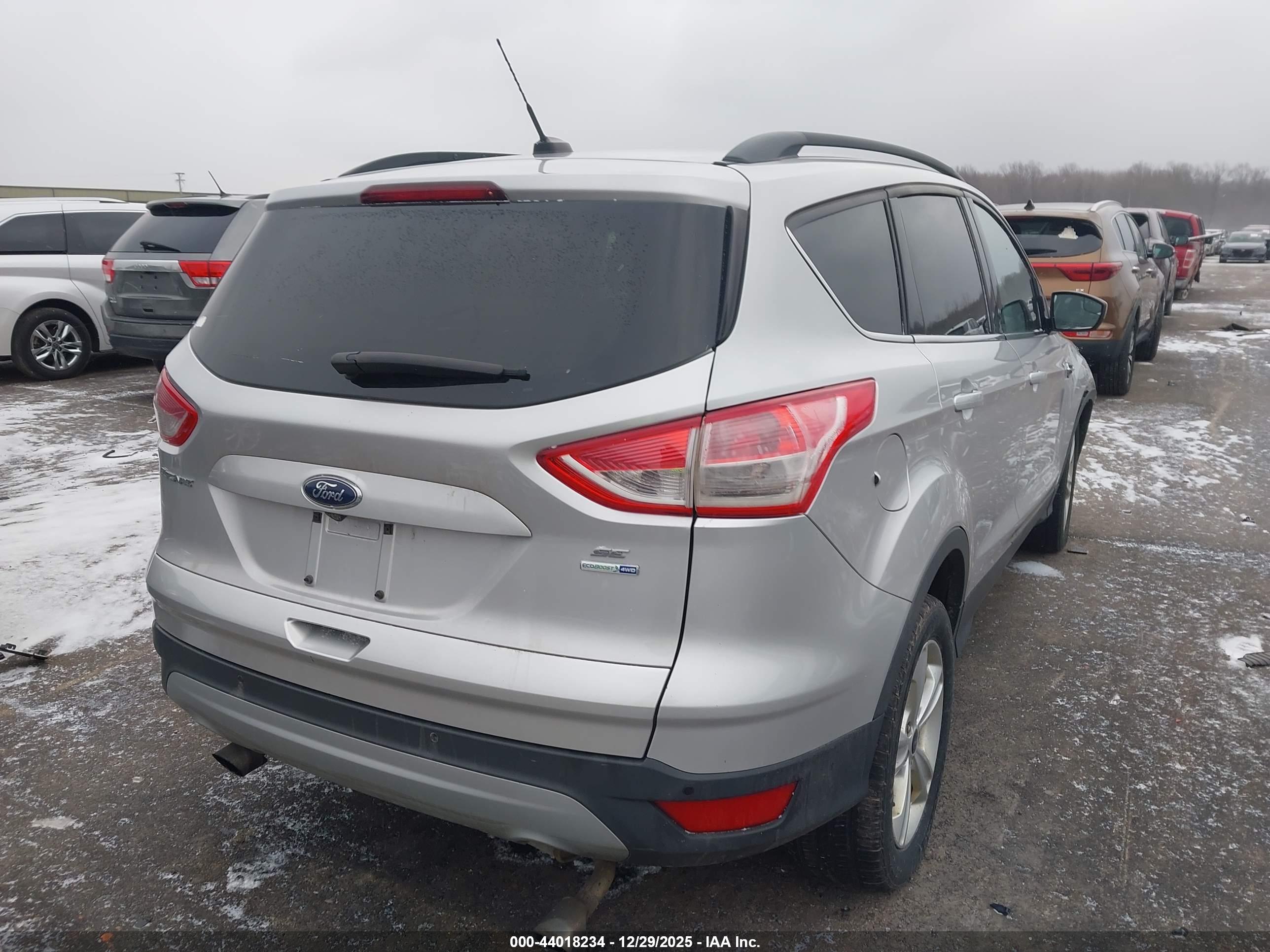 FORD ESCAPE image 4