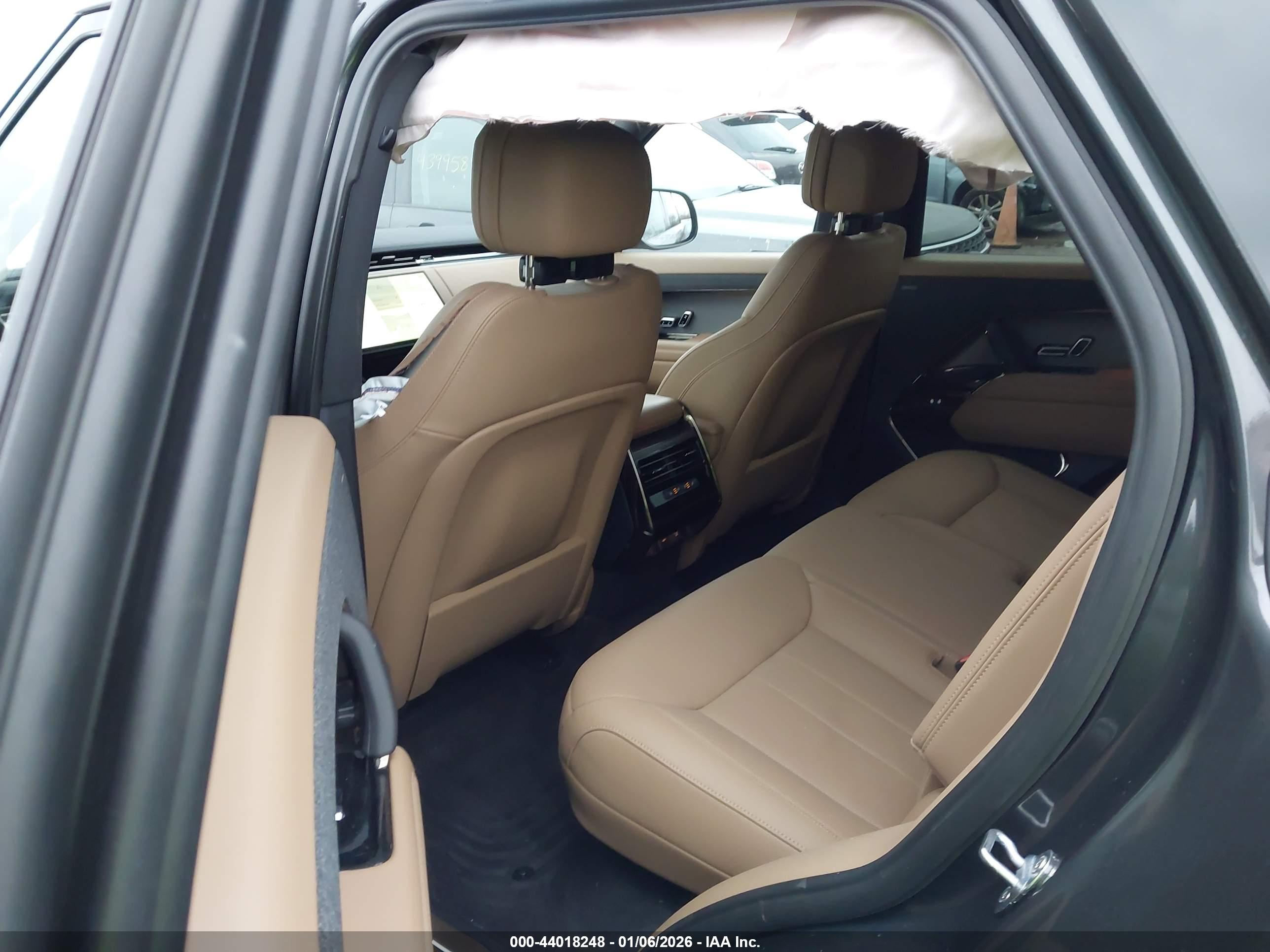 LAND ROVER image 8